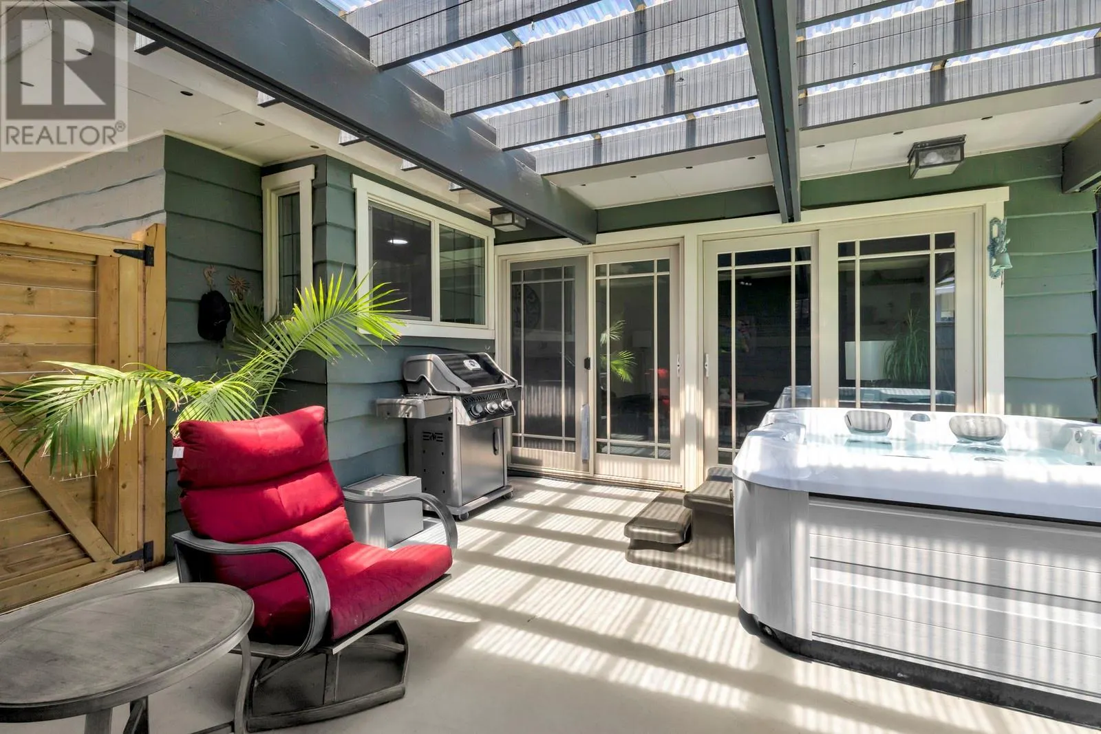 1123 Pinecrest Lane