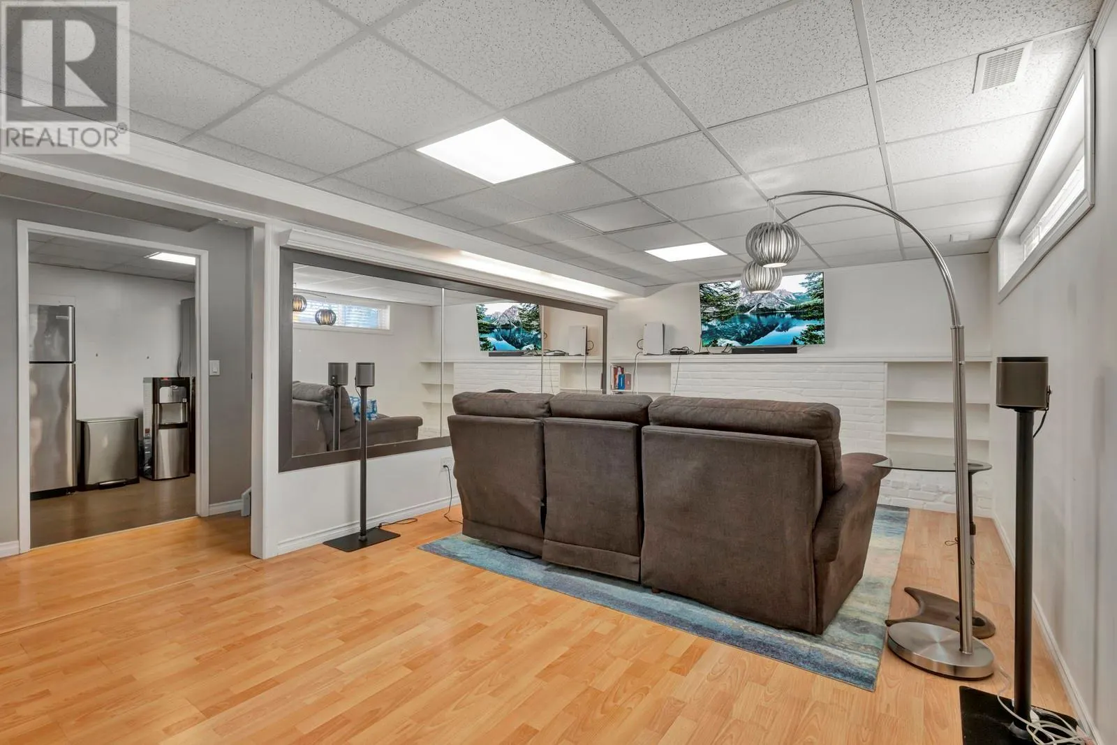 1123 Pinecrest Lane