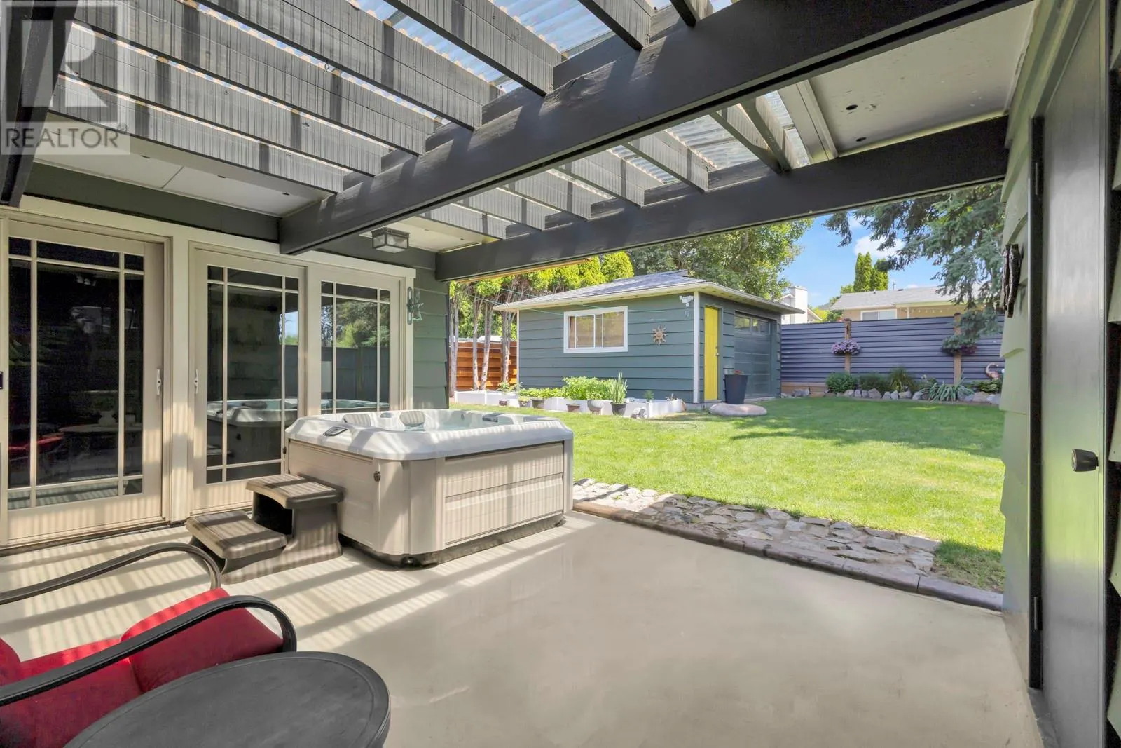 1123 Pinecrest Lane