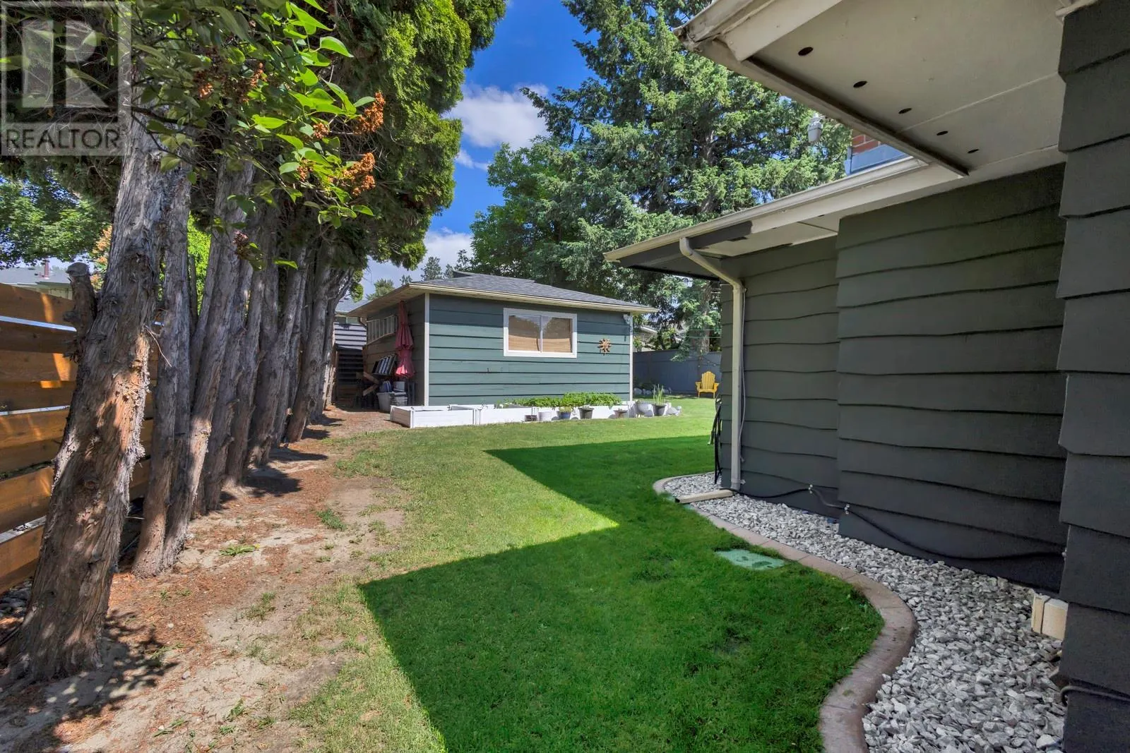 1123 Pinecrest Lane