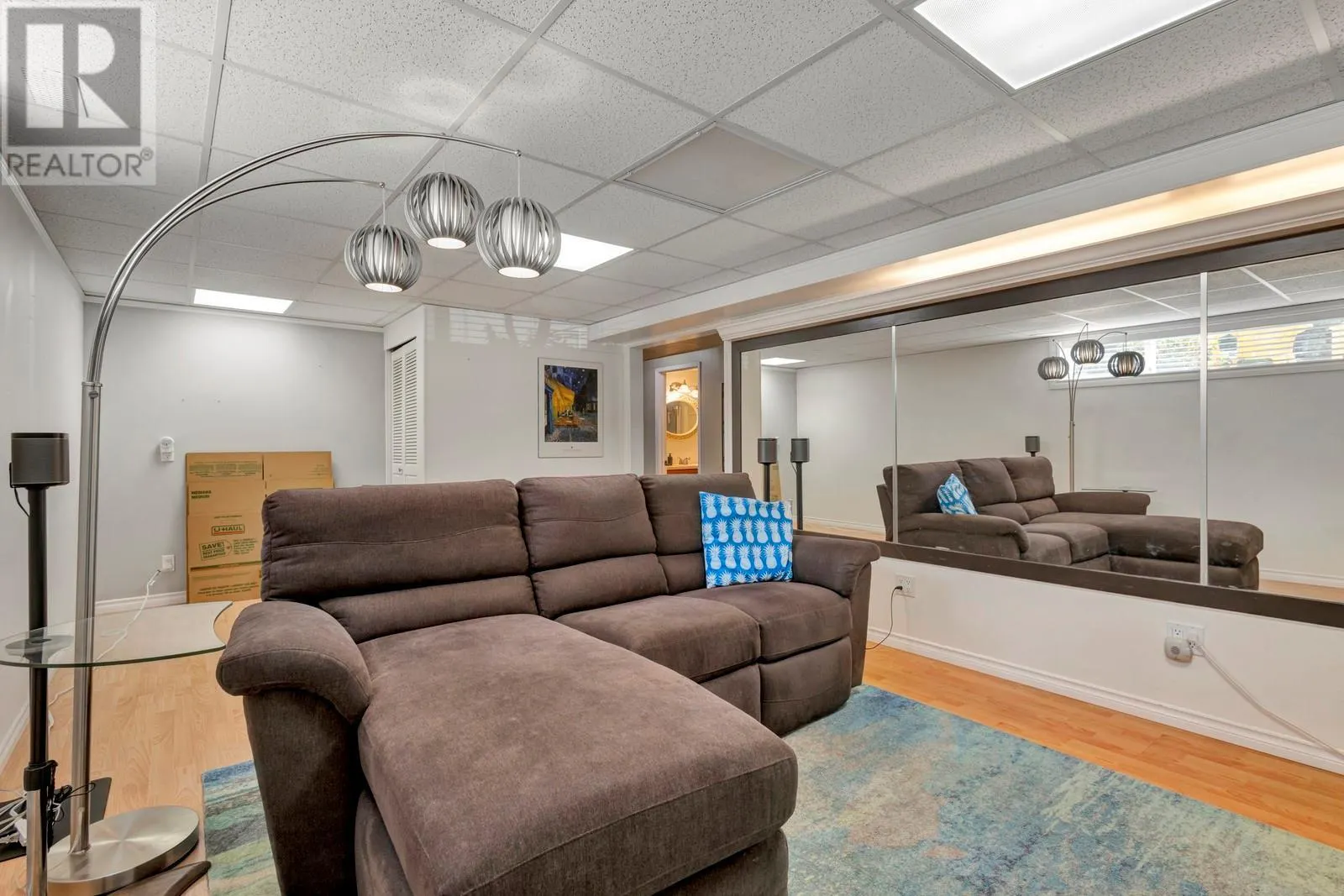 1123 Pinecrest Lane