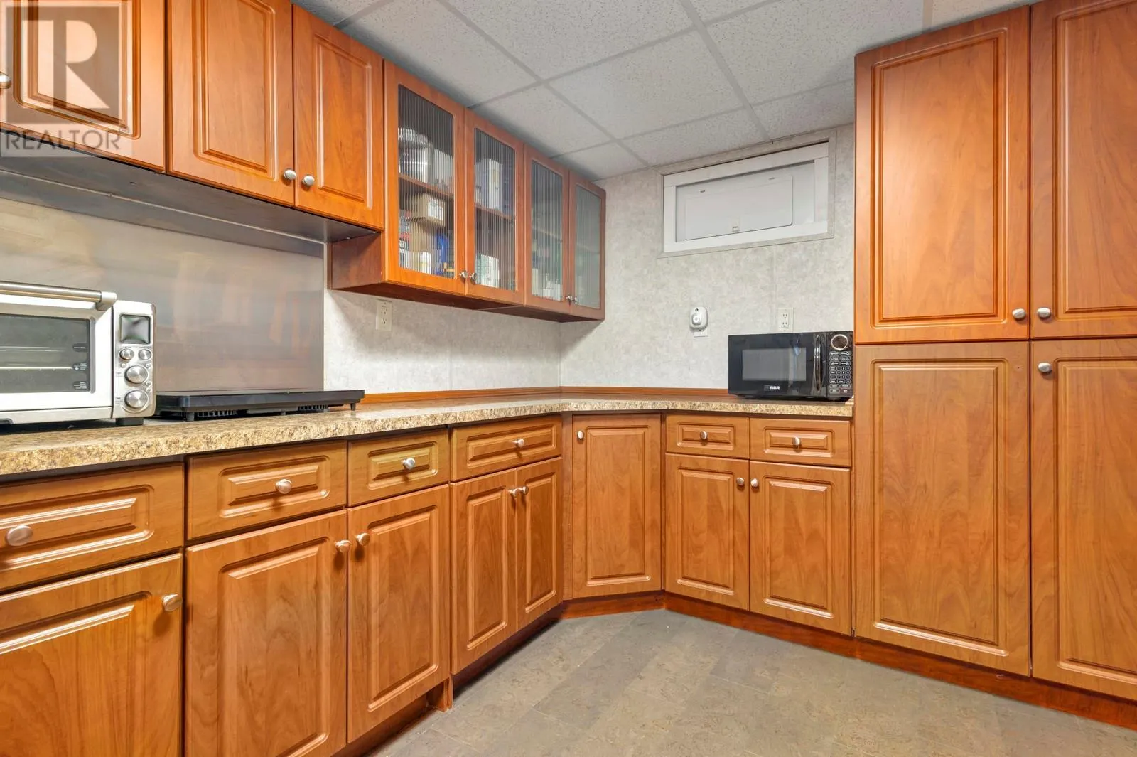 1123 Pinecrest Lane