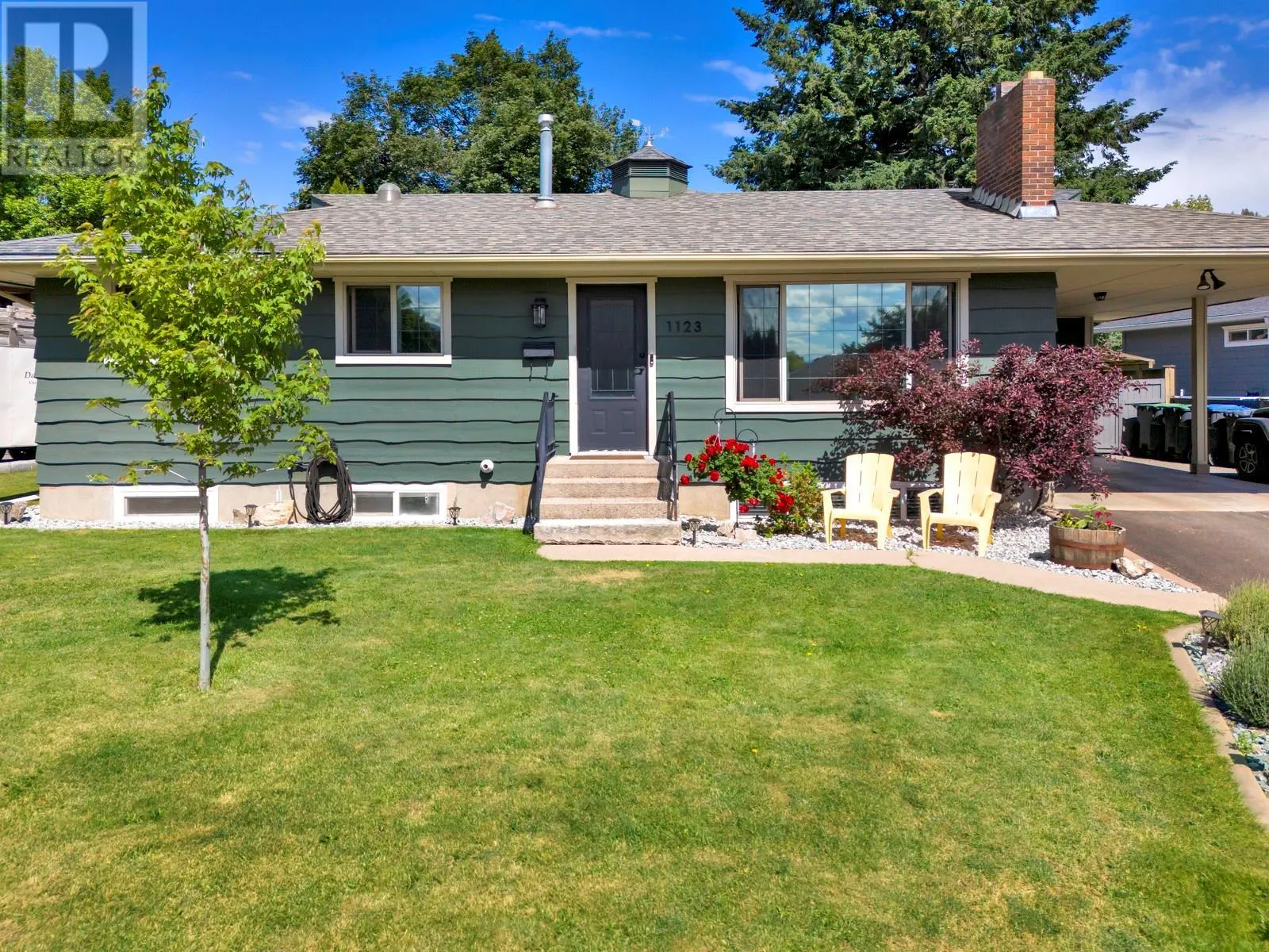 1123 Pinecrest Lane