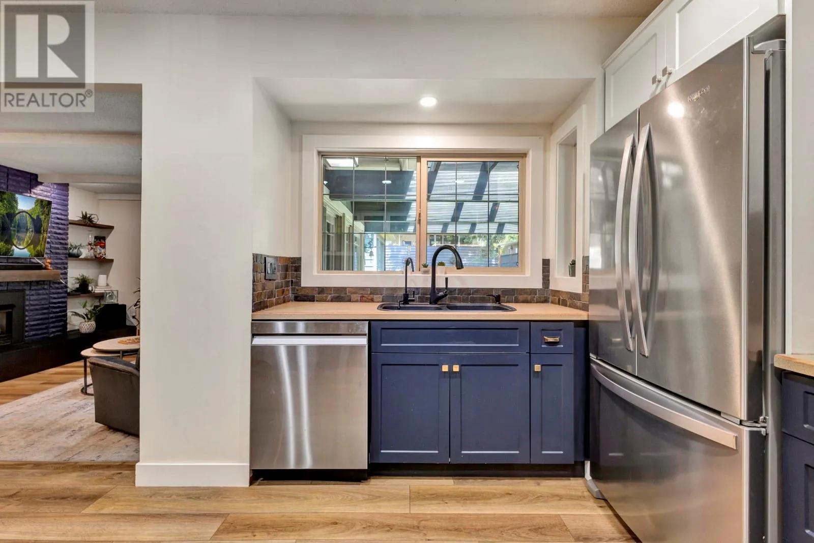1123 Pinecrest Lane