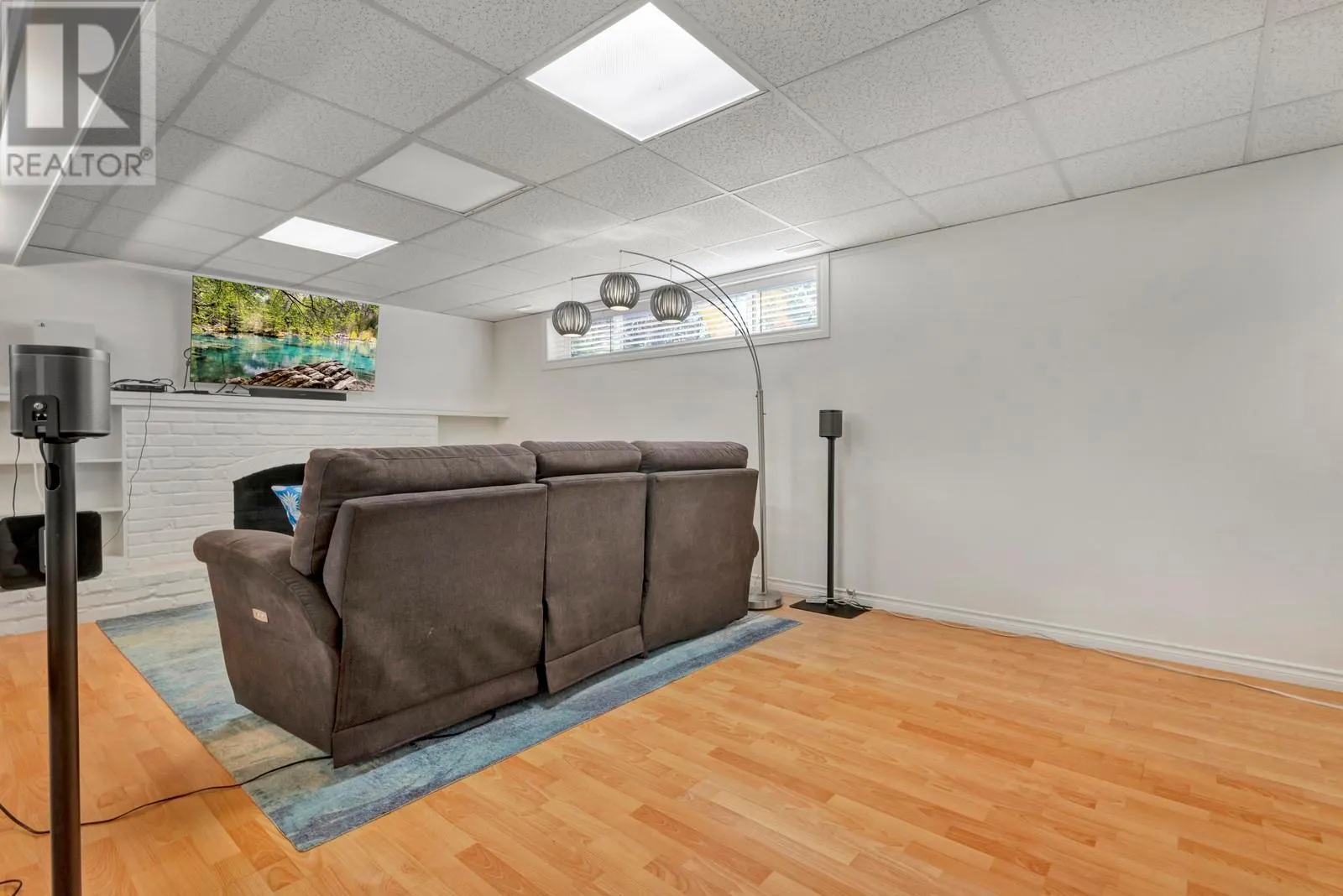 1123 Pinecrest Lane