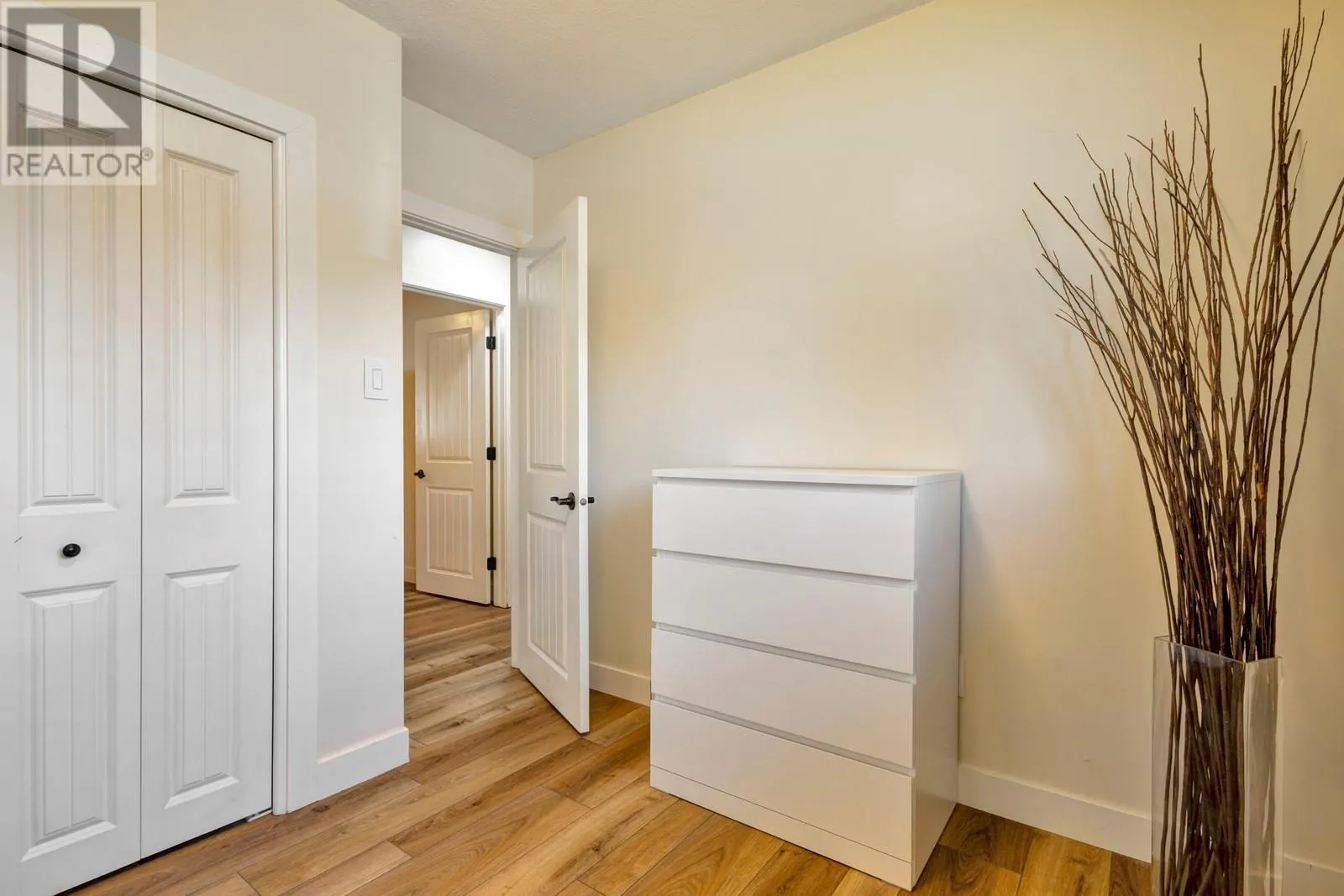 1123 Pinecrest Lane