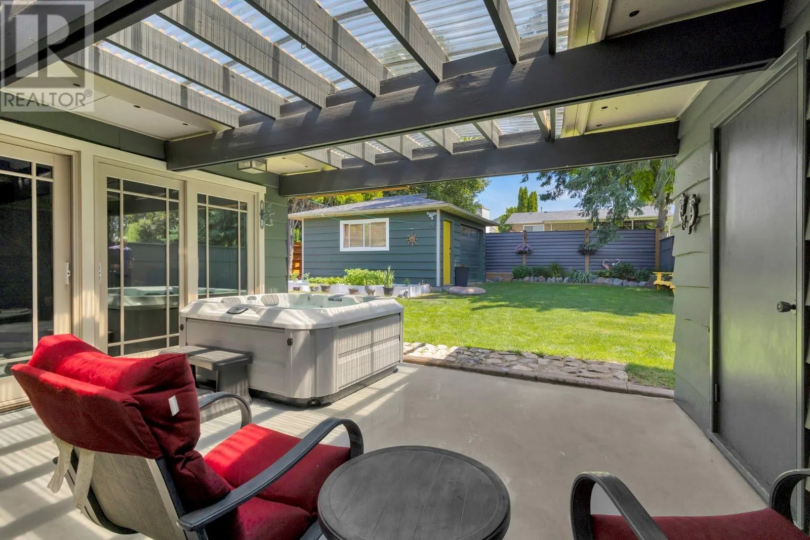 1123 Pinecrest Lane