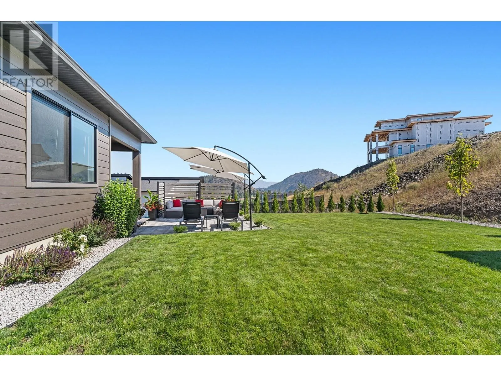 2789 Canyon Crest Drive