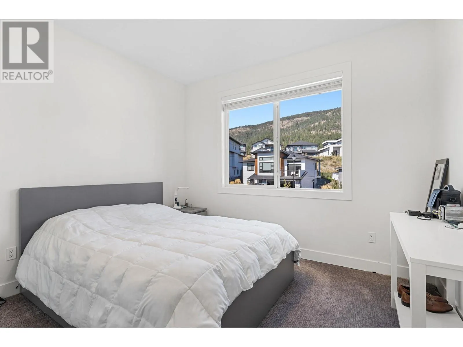 2789 Canyon Crest Drive