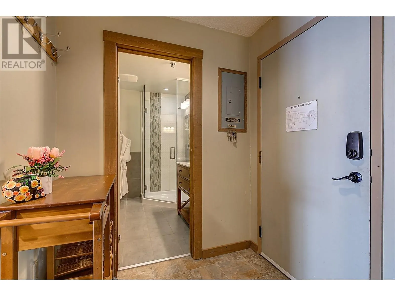 7470 Porcupine Road Unit# 402