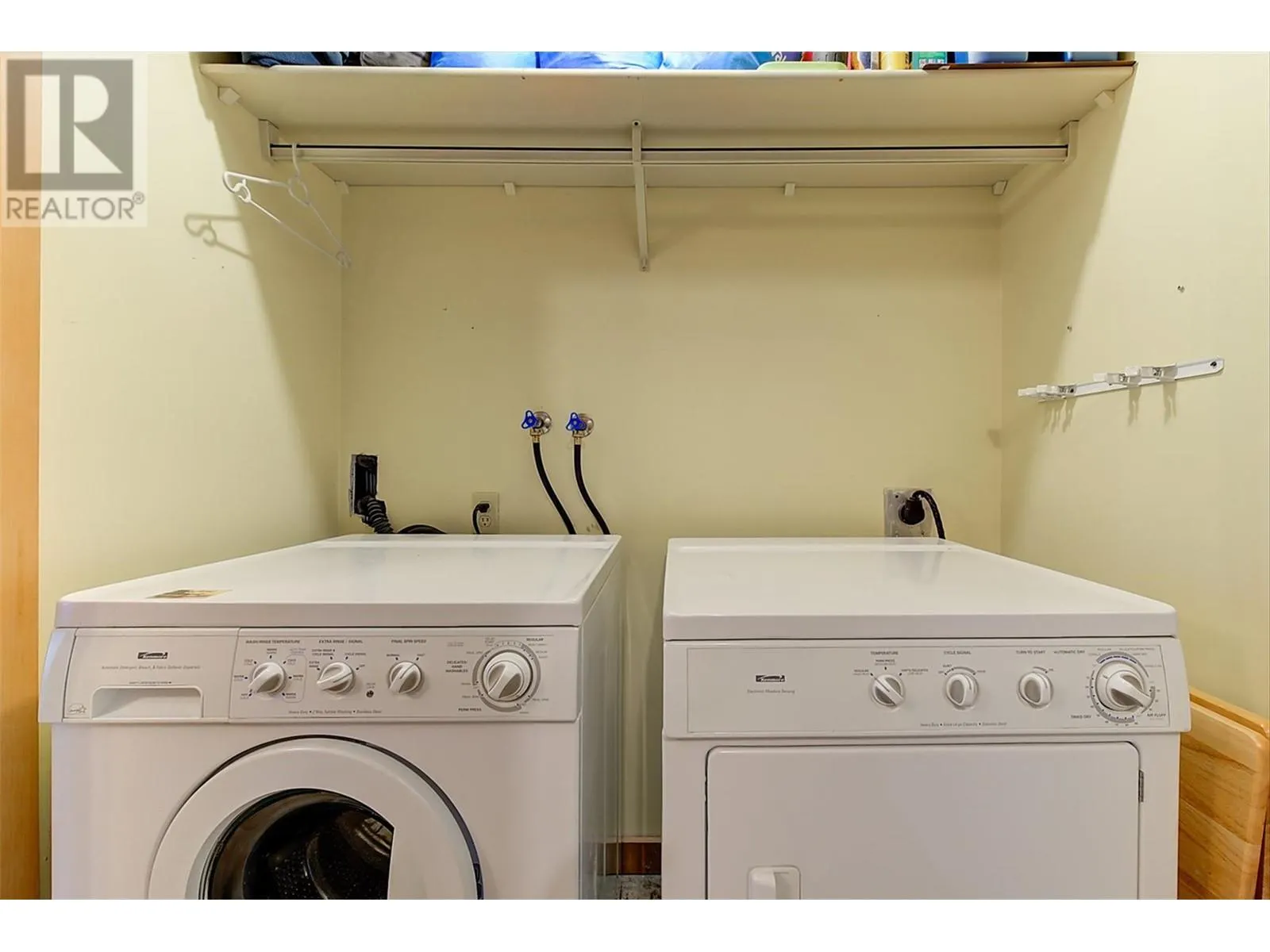 7470 Porcupine Road Unit# 402