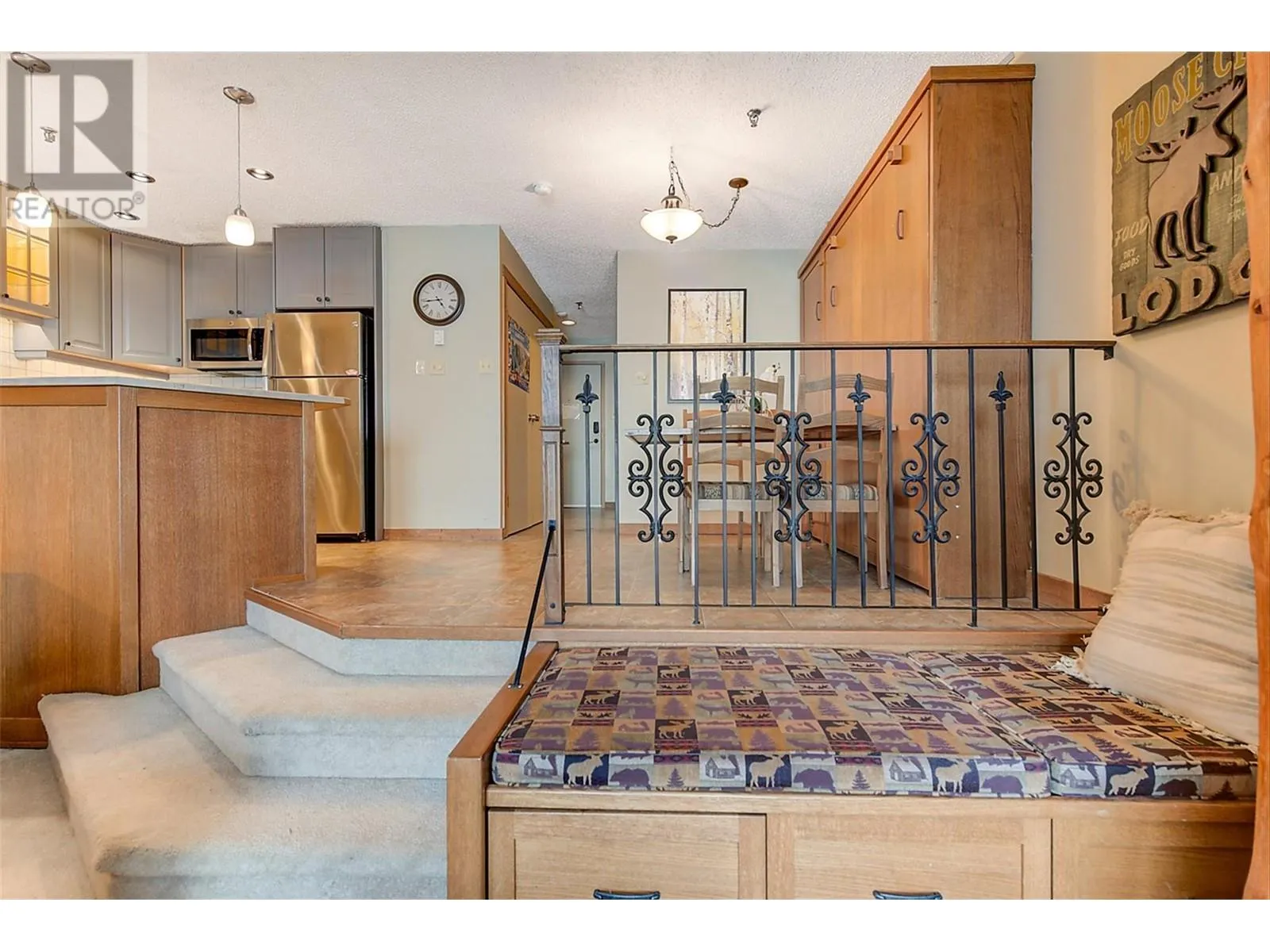 7470 Porcupine Road Unit# 402