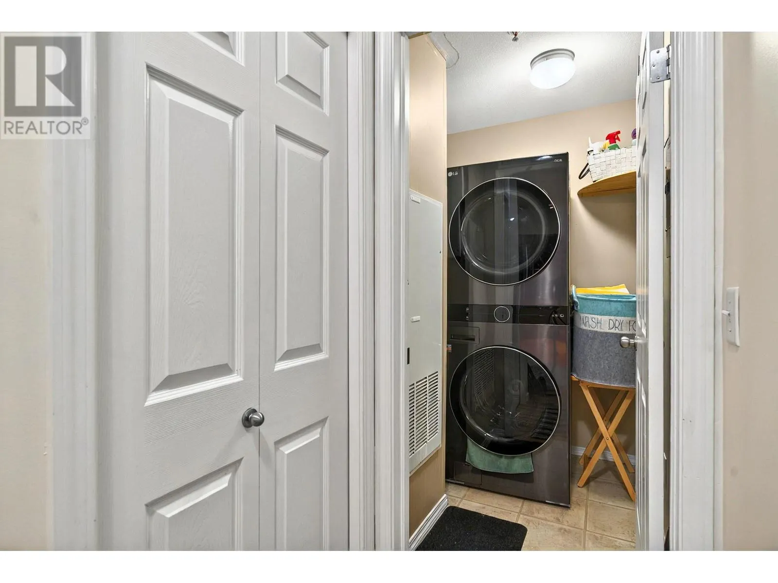 1873 Country Club Drive Unit# 2206