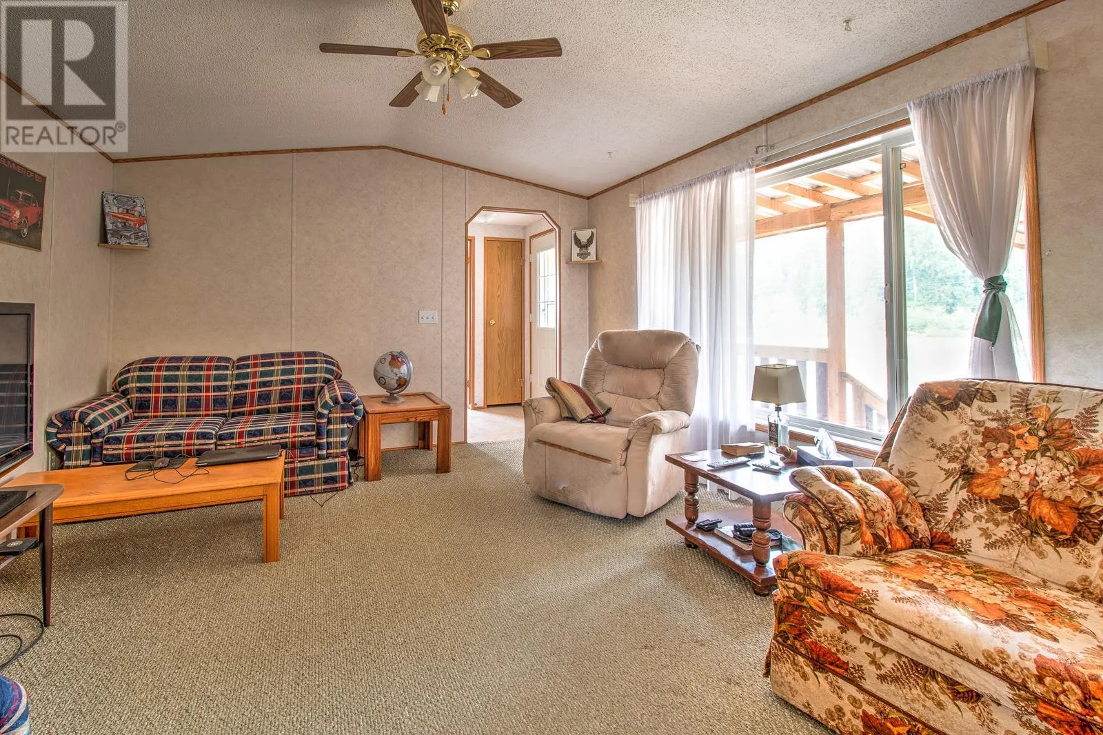 11 Gardom Lake Road
