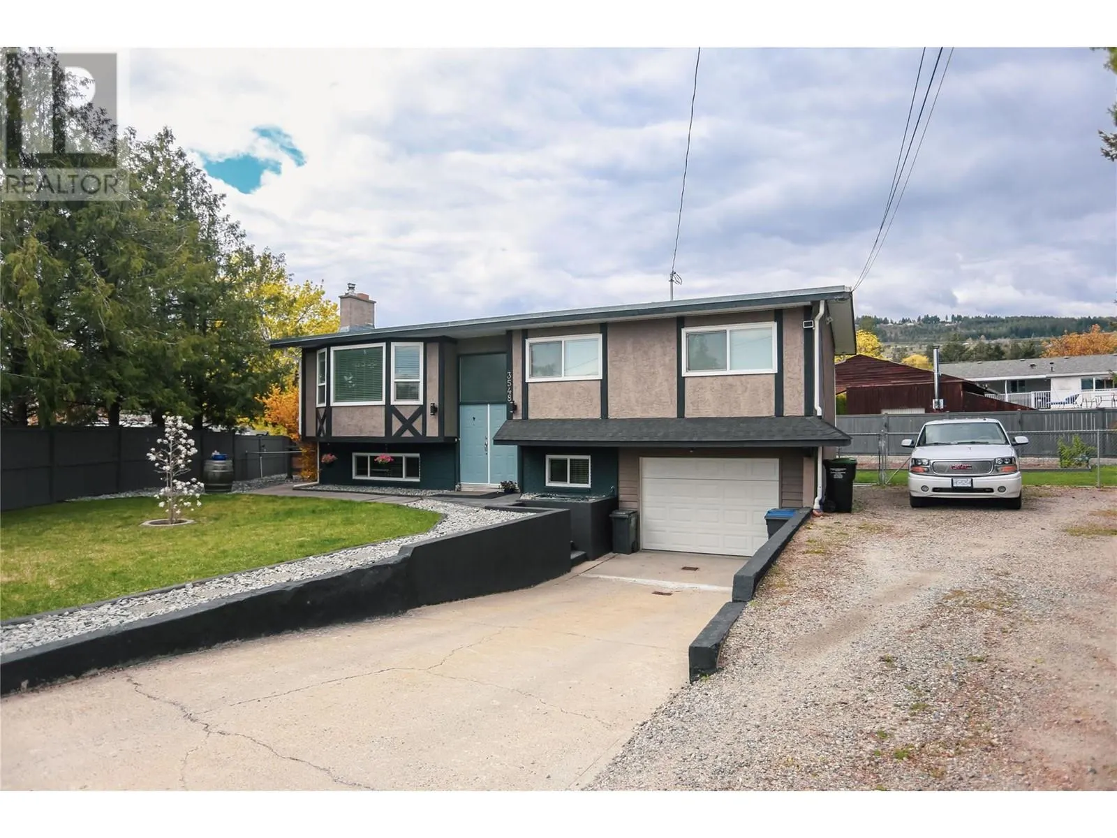 3548 MacDonnel Road