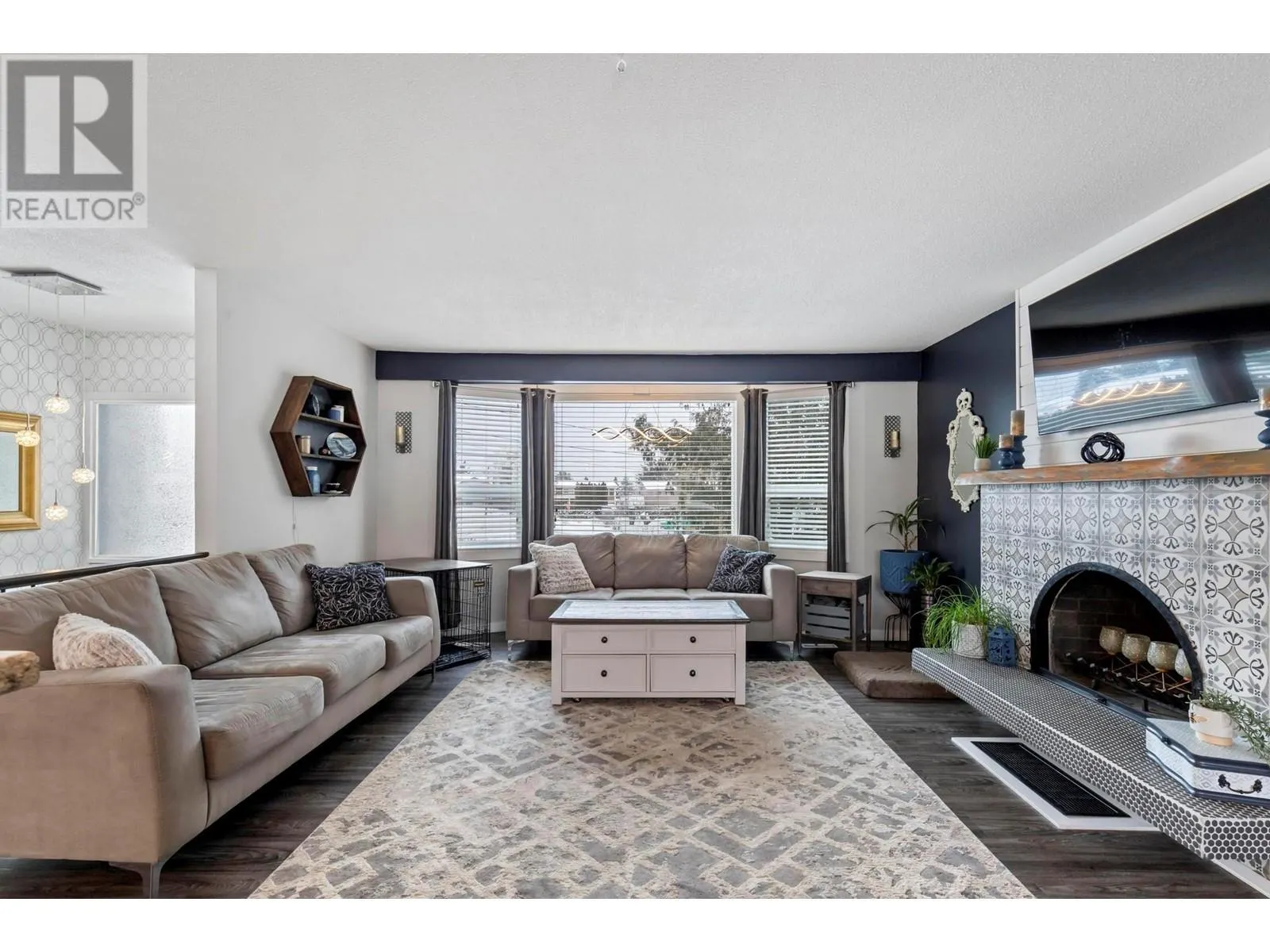 3548 MacDonnel Road