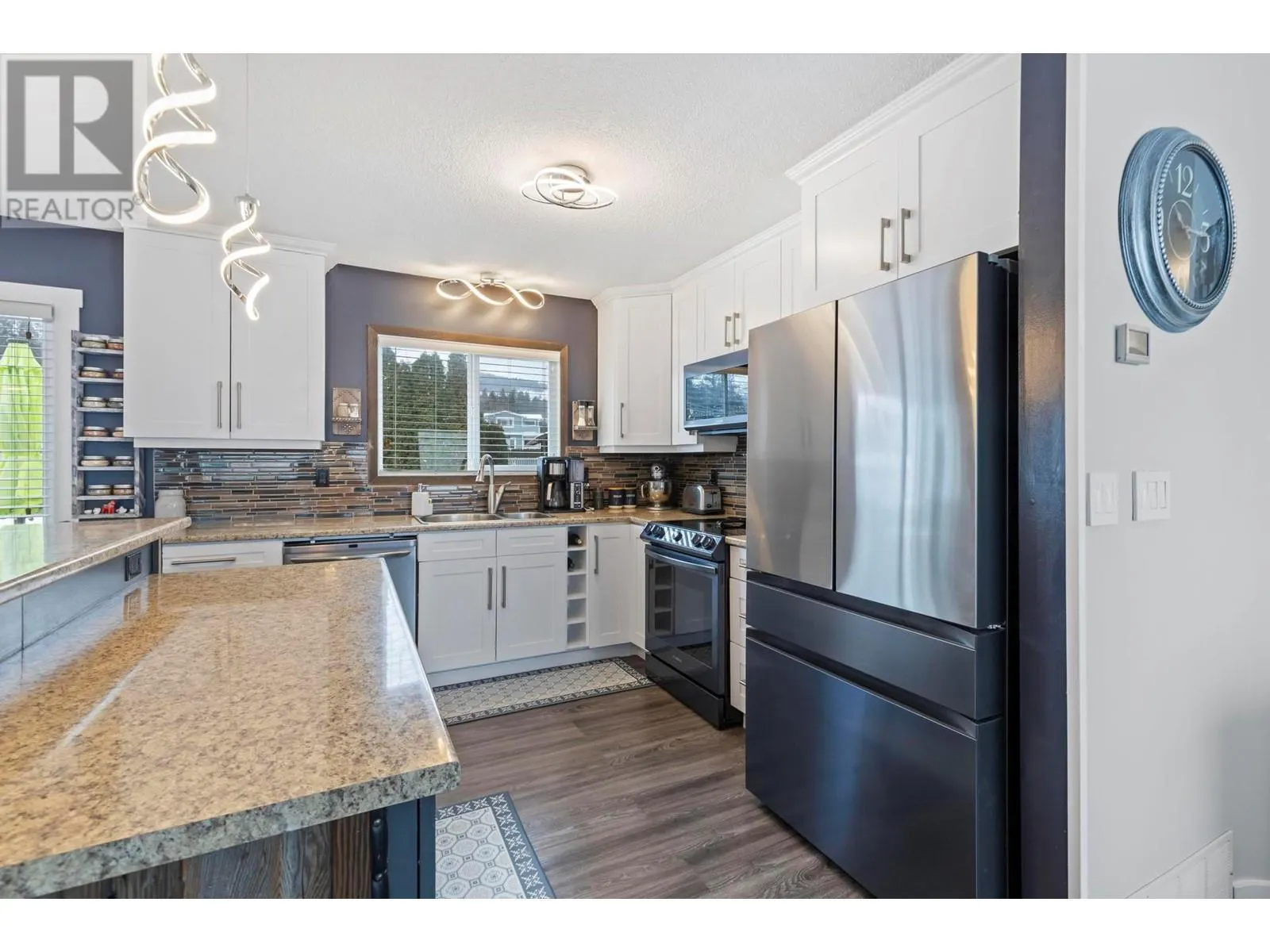3548 MacDonnel Road