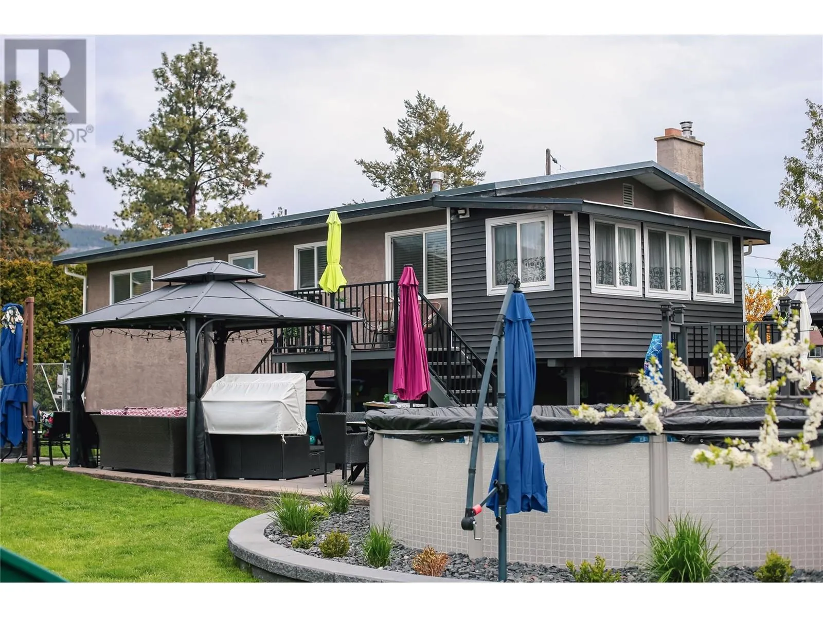 3548 MacDonnel Road