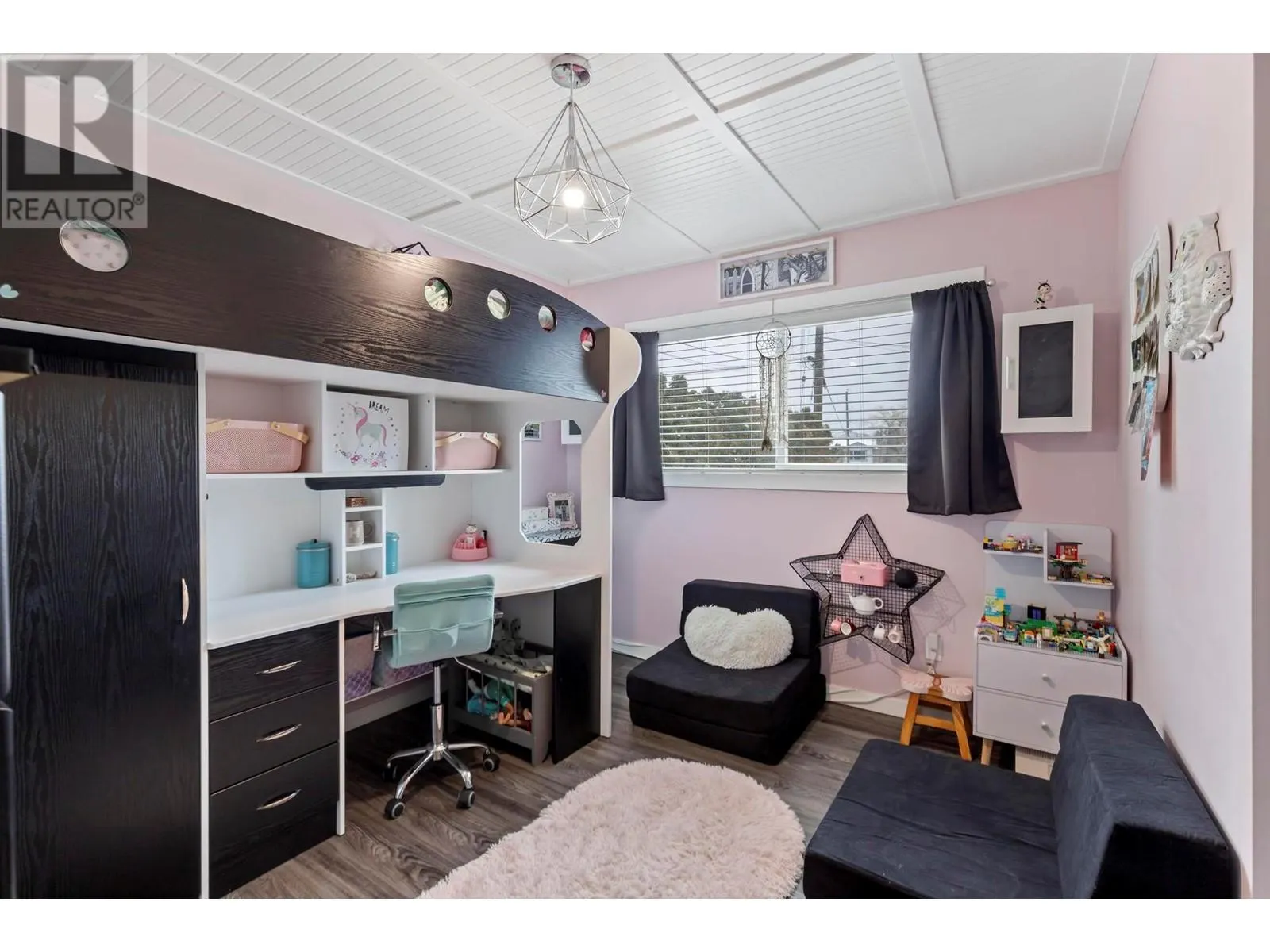 3548 MacDonnel Road