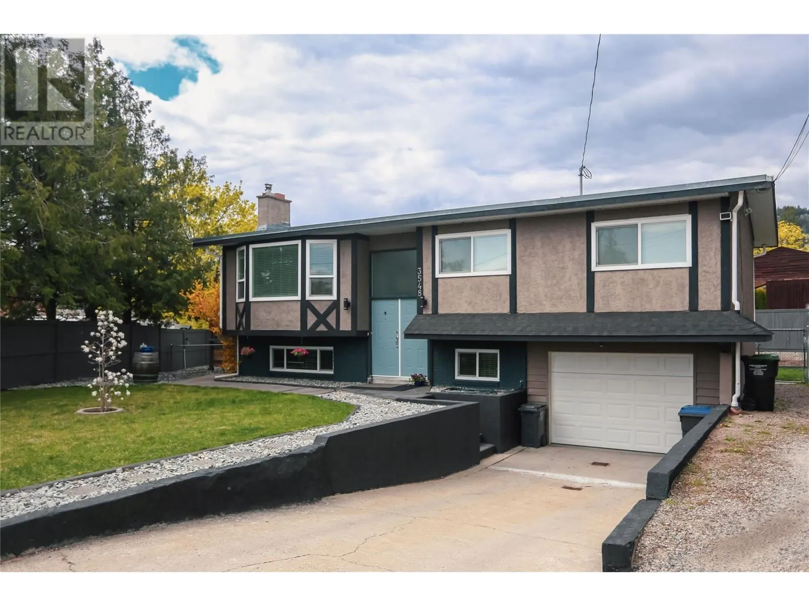 3548 MacDonnel Road
