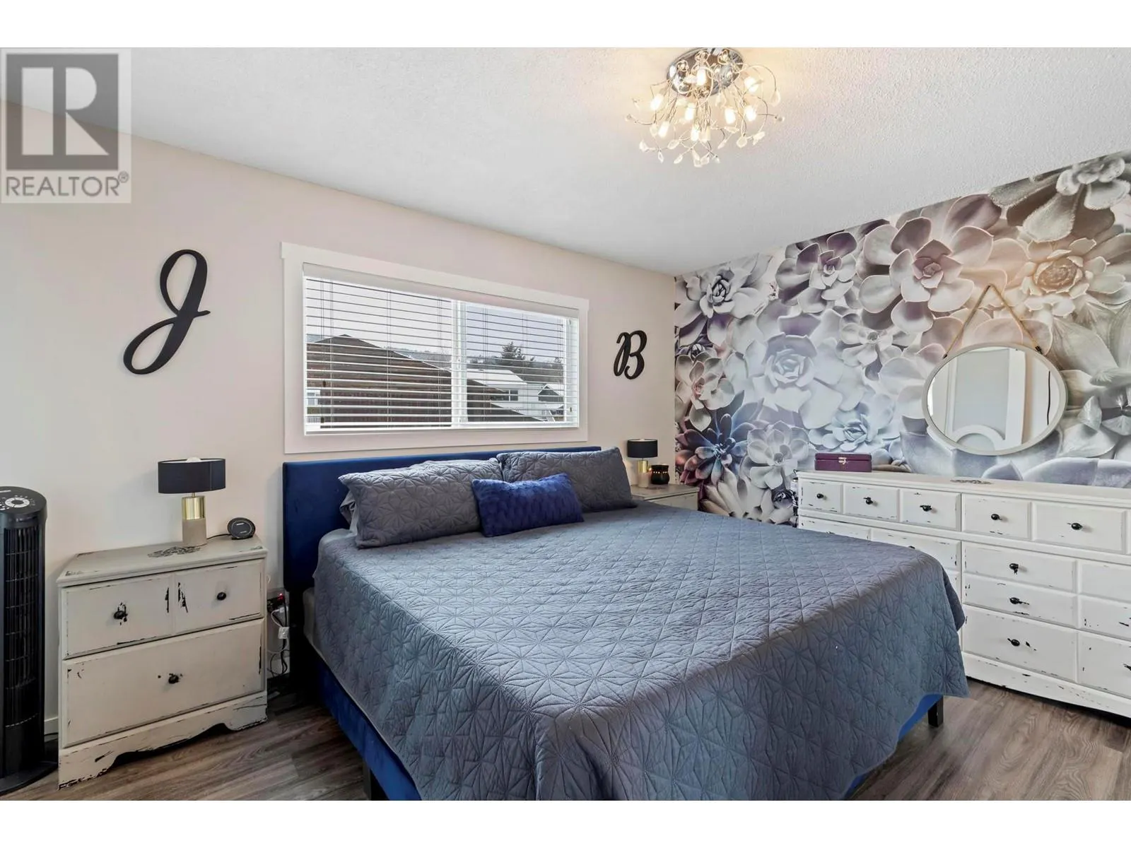 3548 MacDonnel Road
