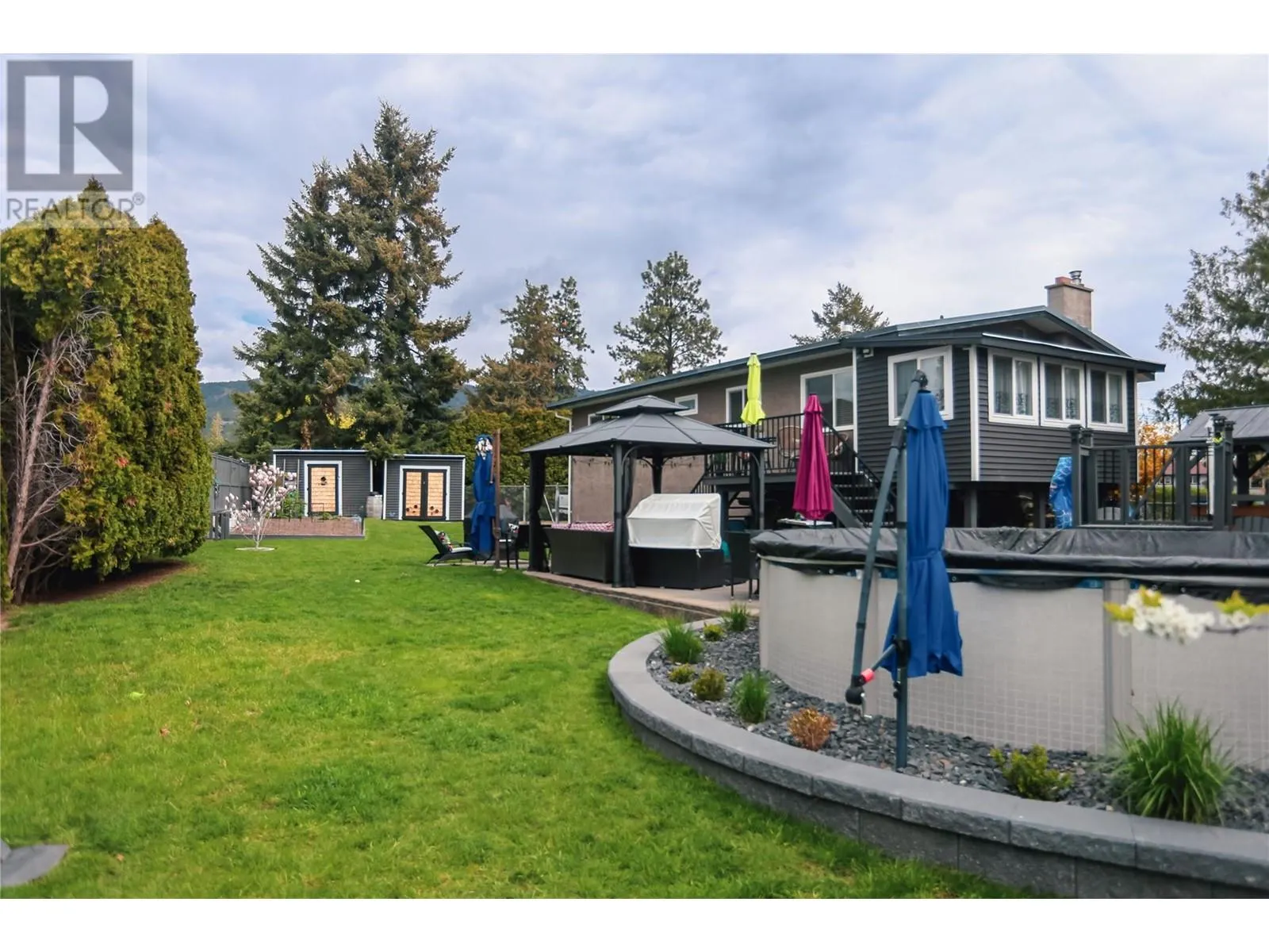 3548 MacDonnel Road