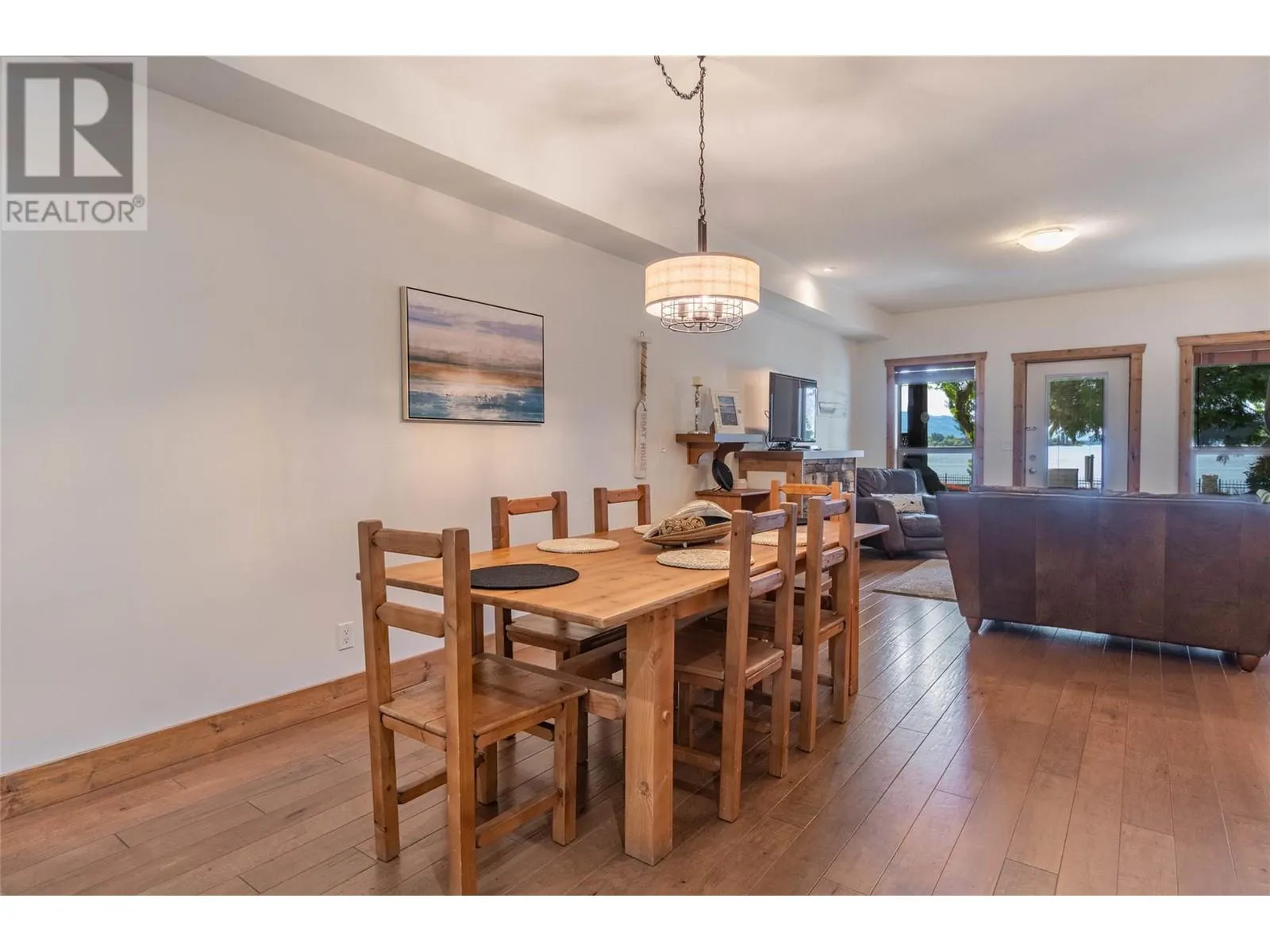 5401 LAKESHORE Drive Unit# 113