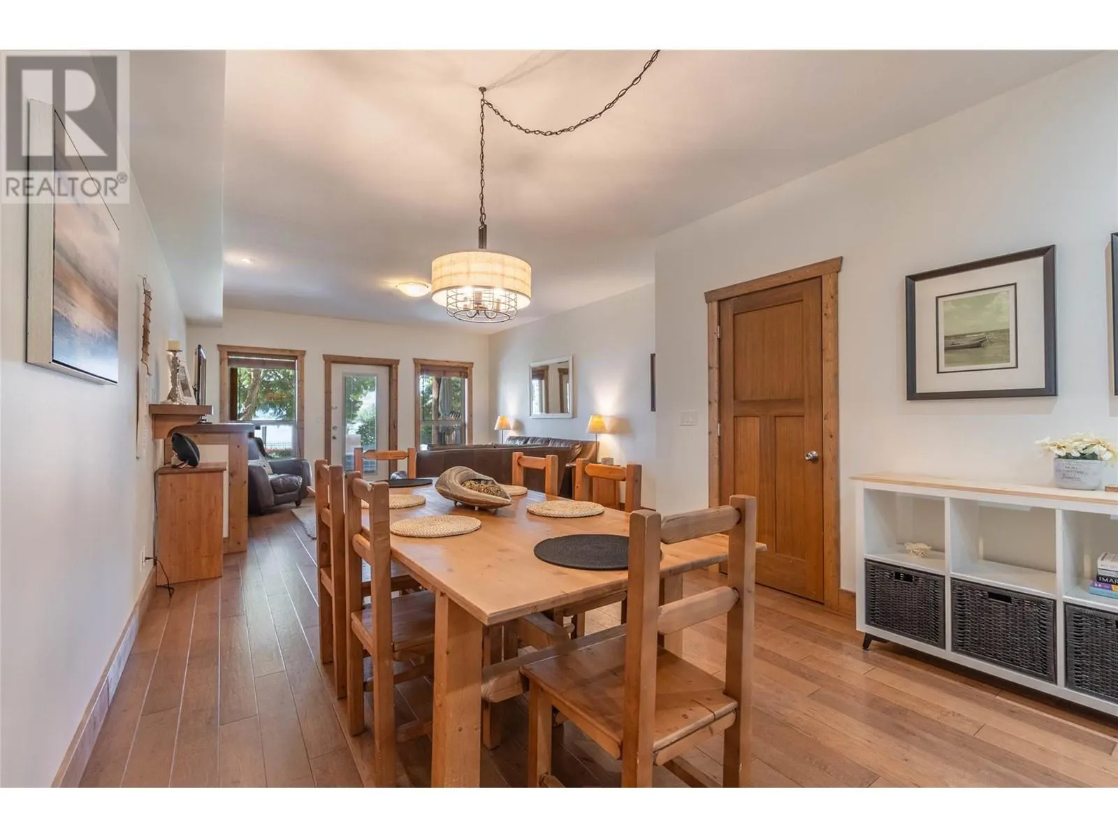 5401 LAKESHORE Drive Unit# 113