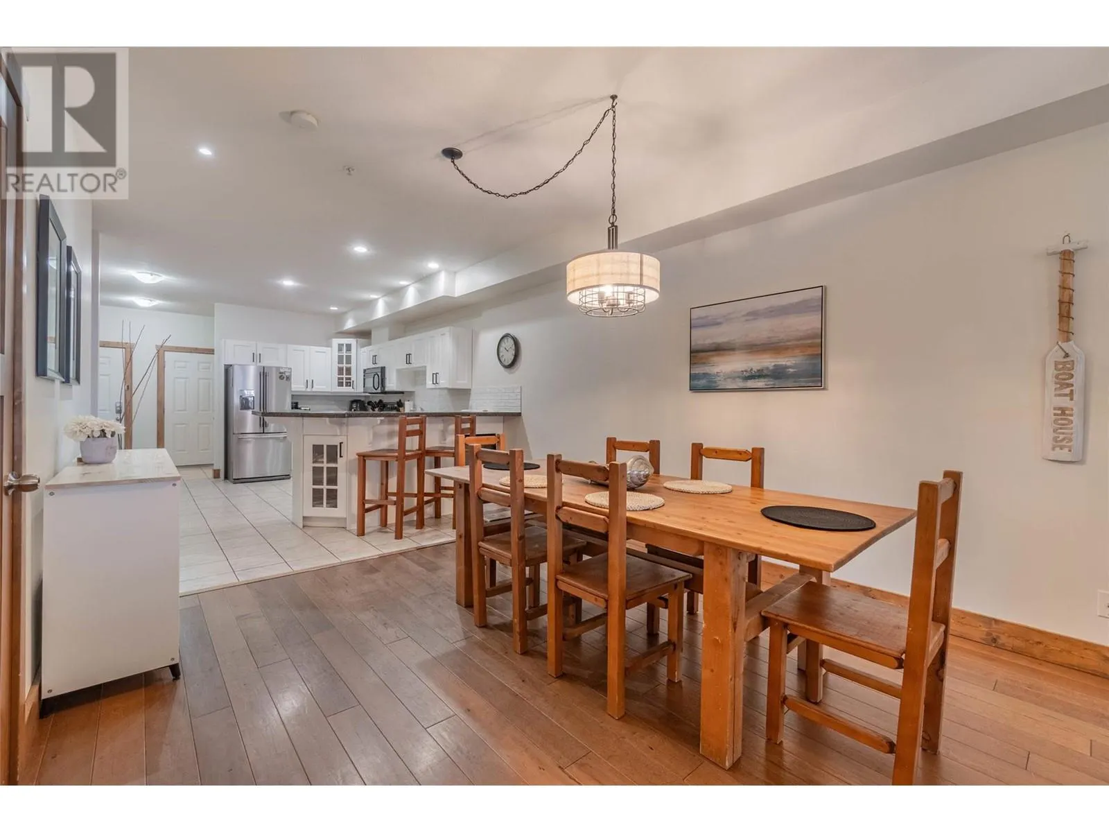 5401 LAKESHORE Drive Unit# 113