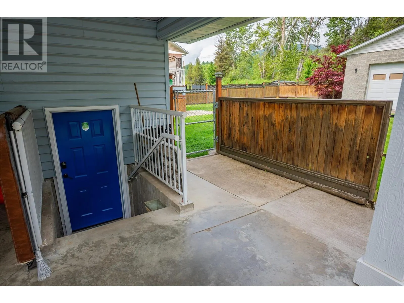 405 Beresford Crescent