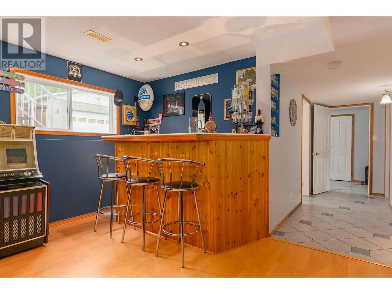 405 Beresford Crescent