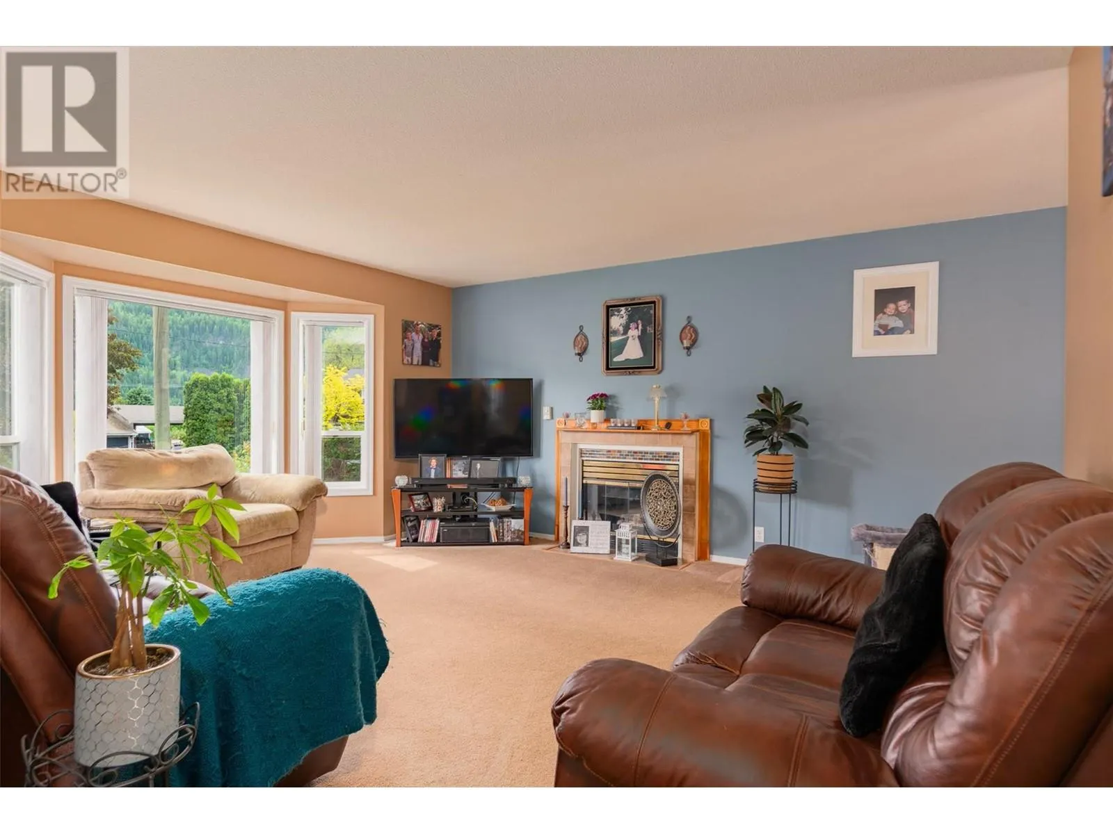 405 Beresford Crescent