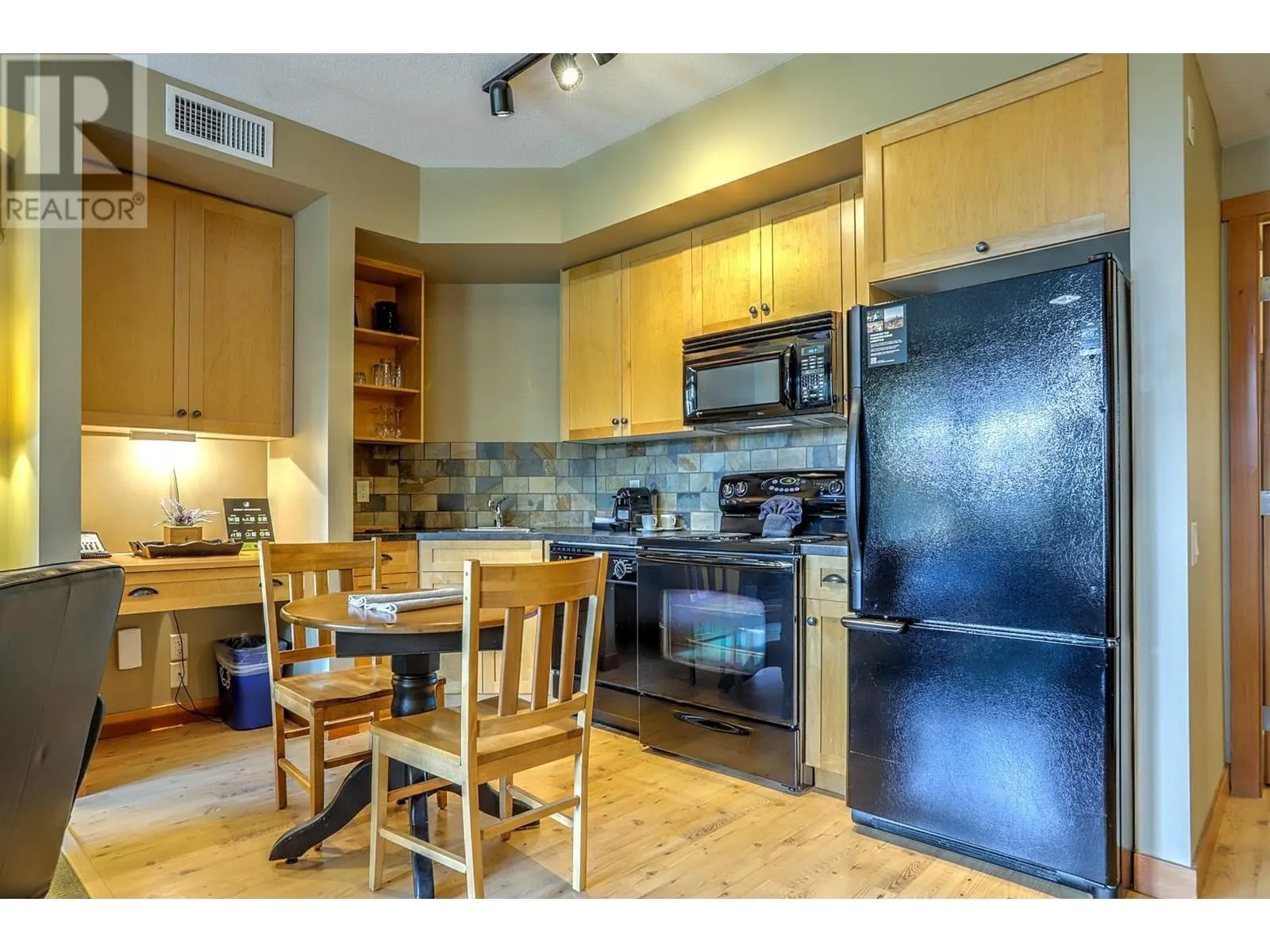 107 Village Centre Court Unit# 116