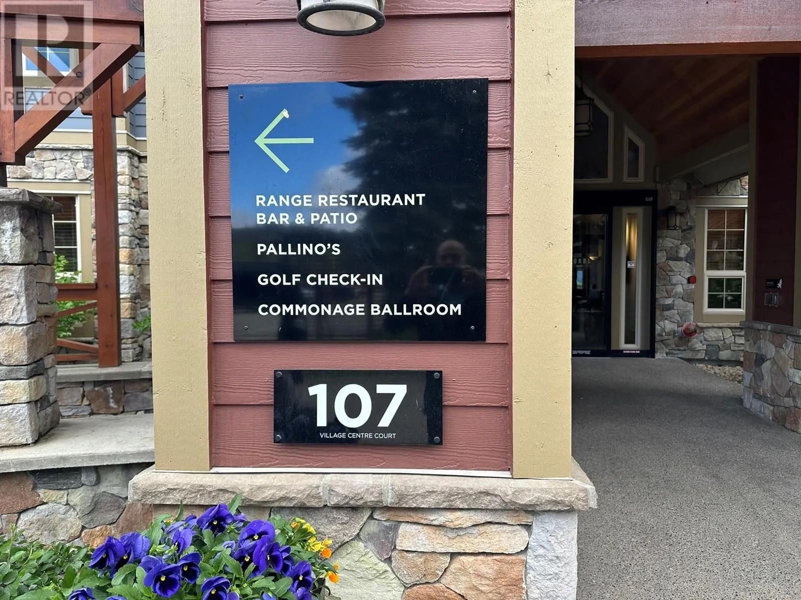 107 Village Centre Court Unit# 116
