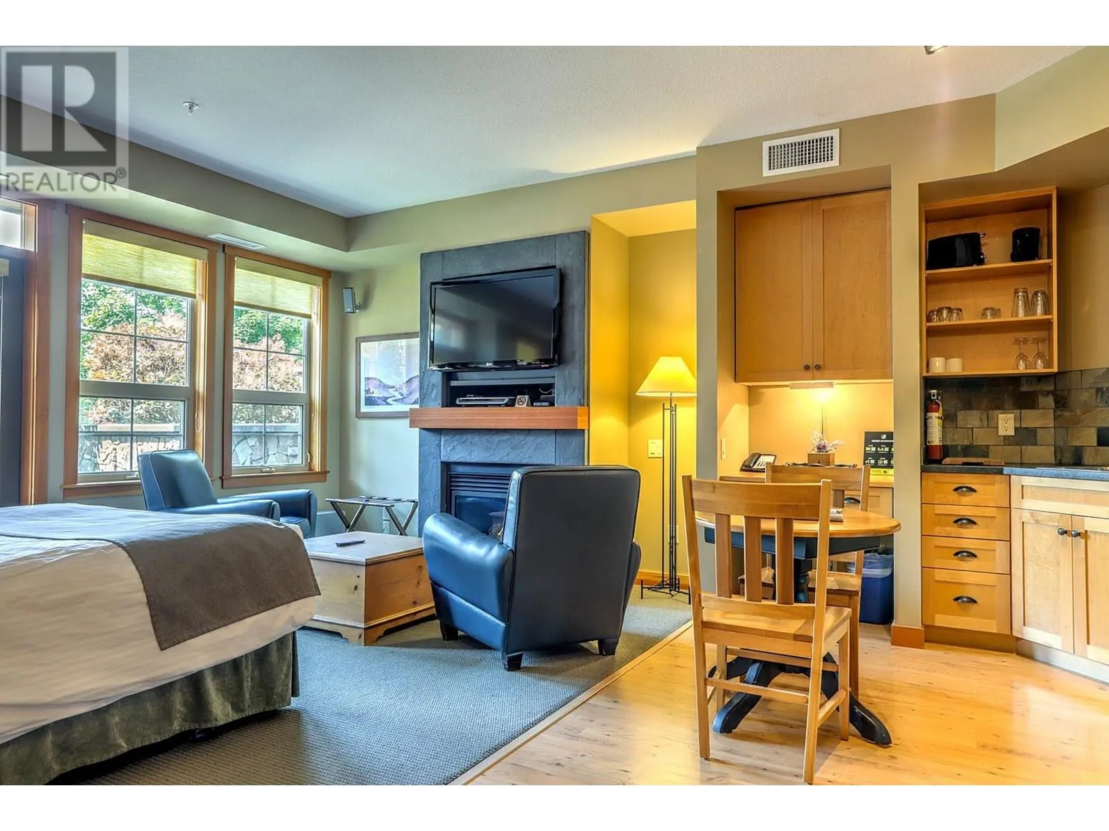 107 Village Centre Court Unit# 116