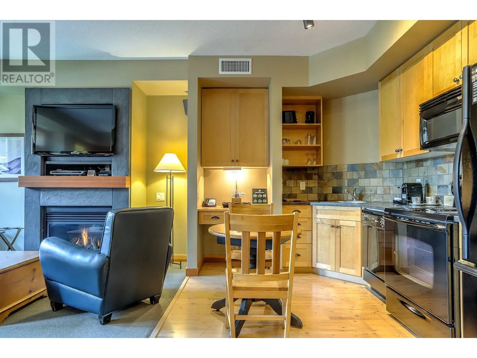 107 Village Centre Court Unit# 116