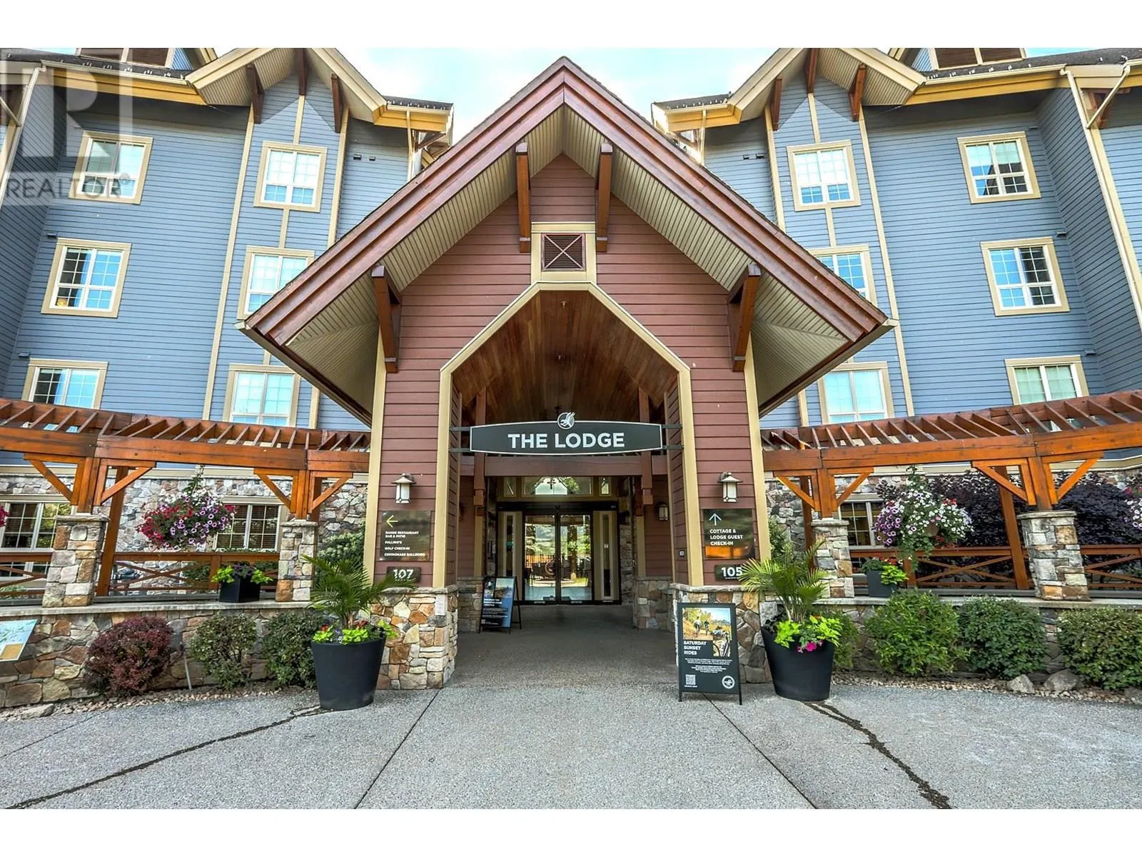 107 Village Centre Court Unit# 116