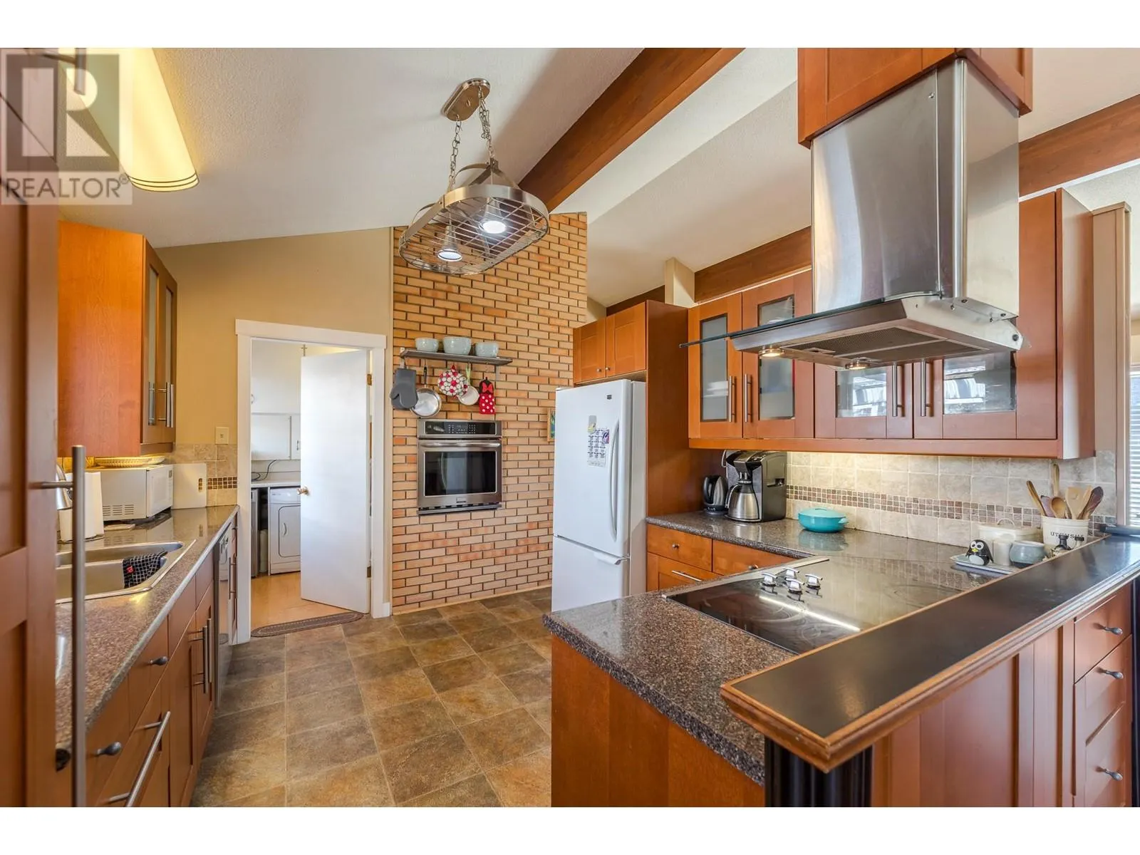 10114 PRAIRIE VALLEY Road