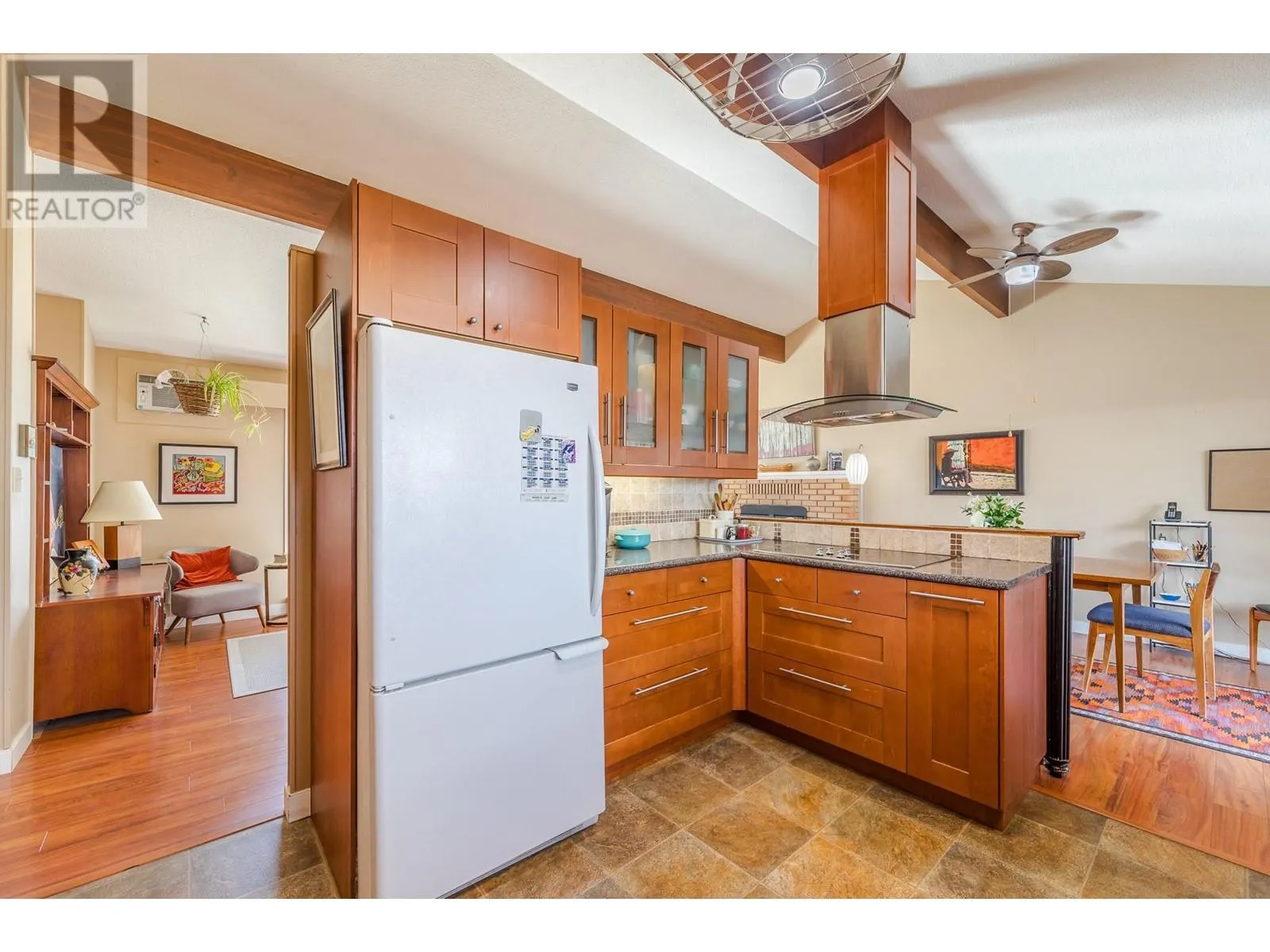 10114 PRAIRIE VALLEY Road