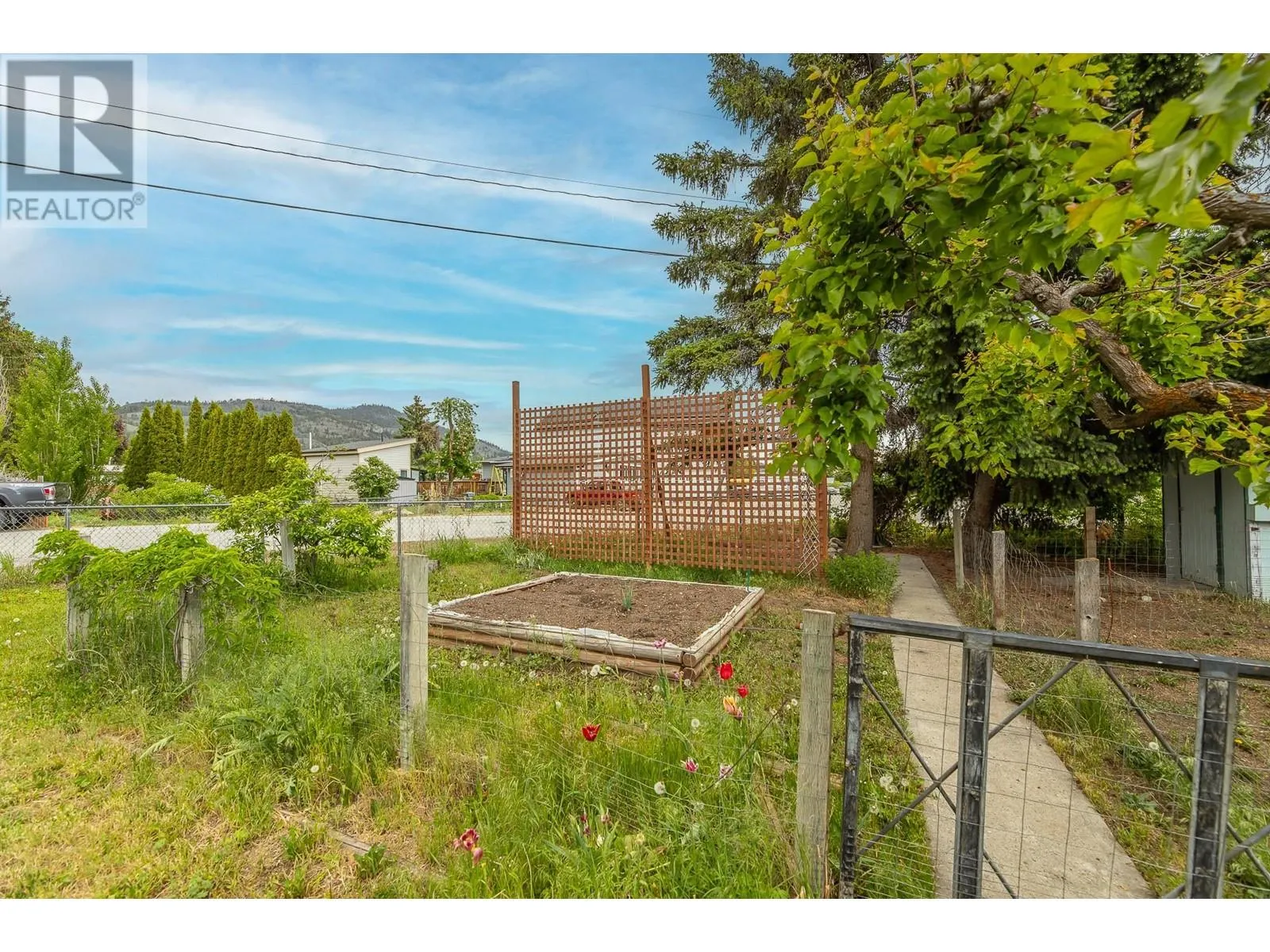10114 PRAIRIE VALLEY Road