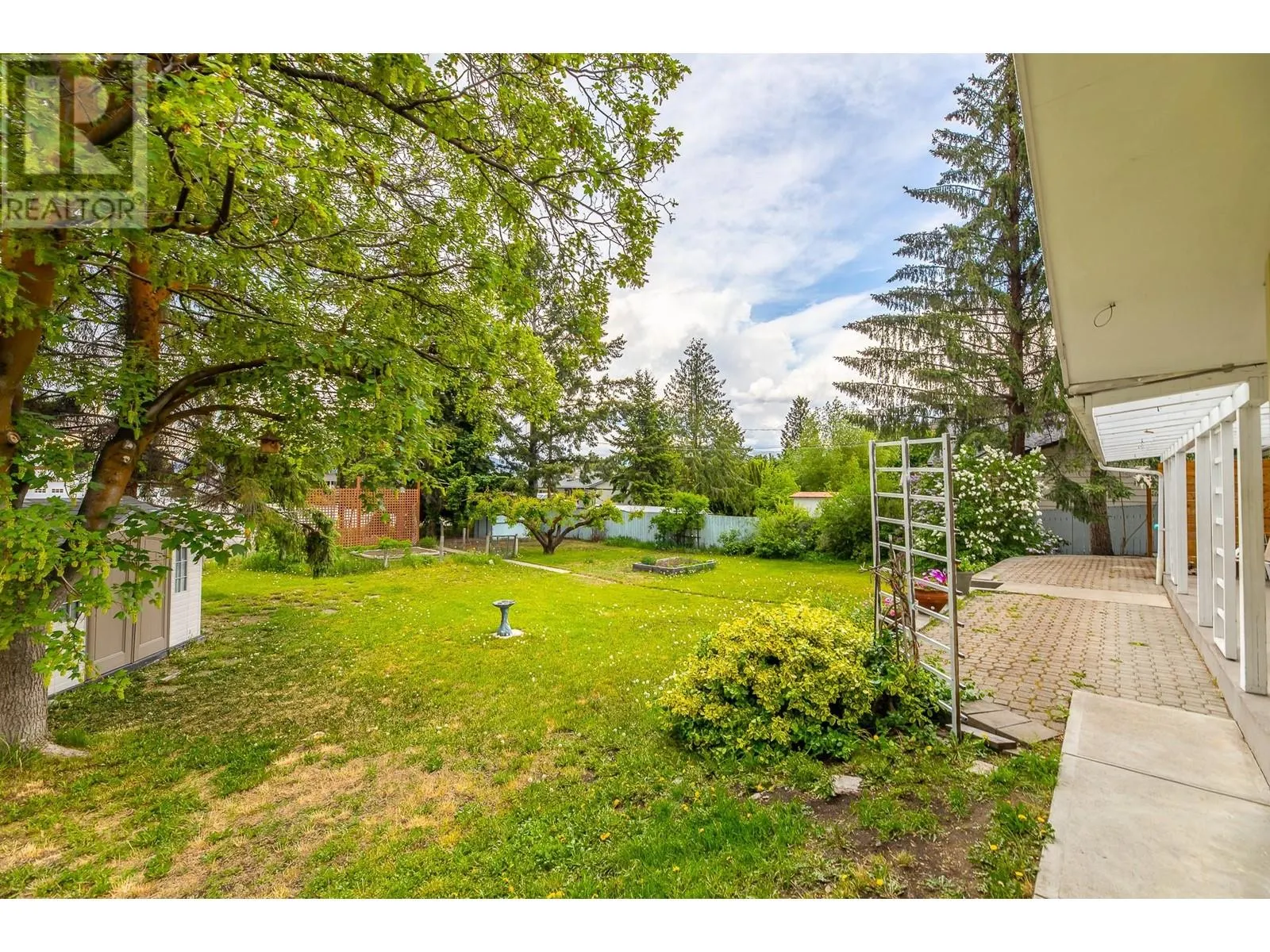 10114 PRAIRIE VALLEY Road
