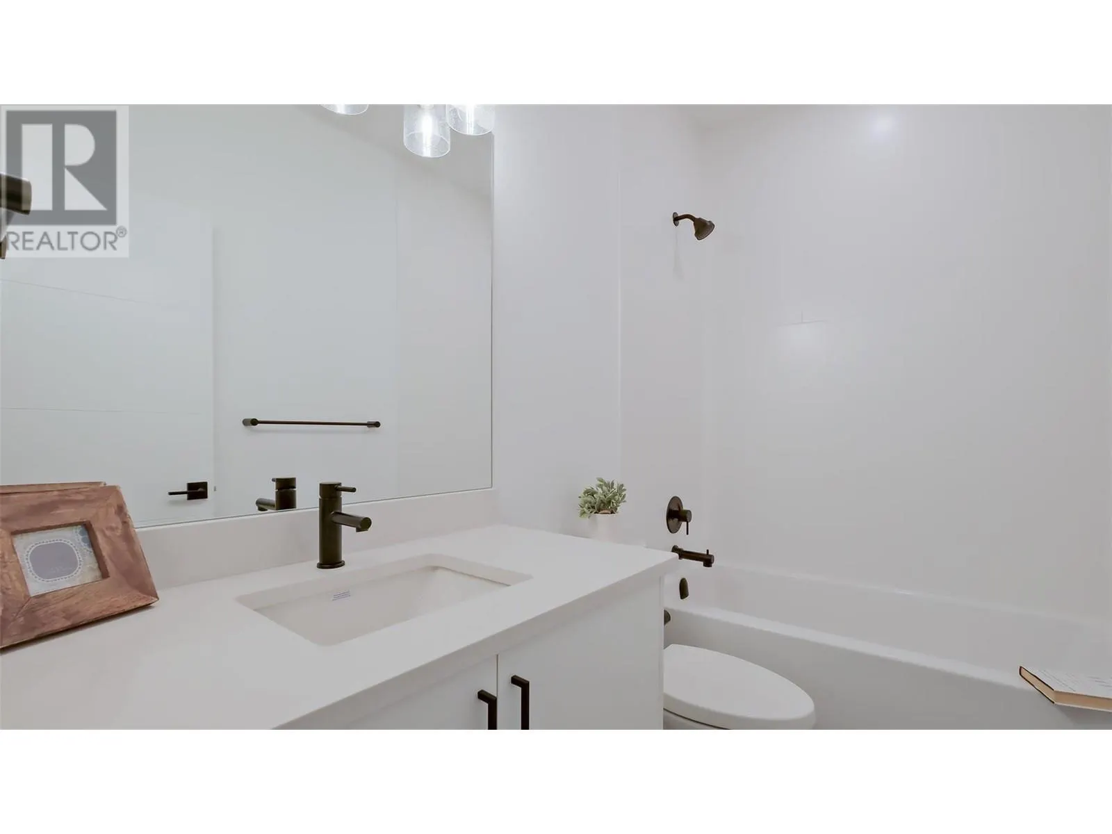 9201 Okanagan Centre Road W Unit# 20