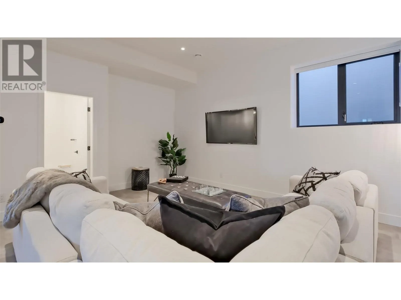 9201 Okanagan Centre Road W Unit# 20