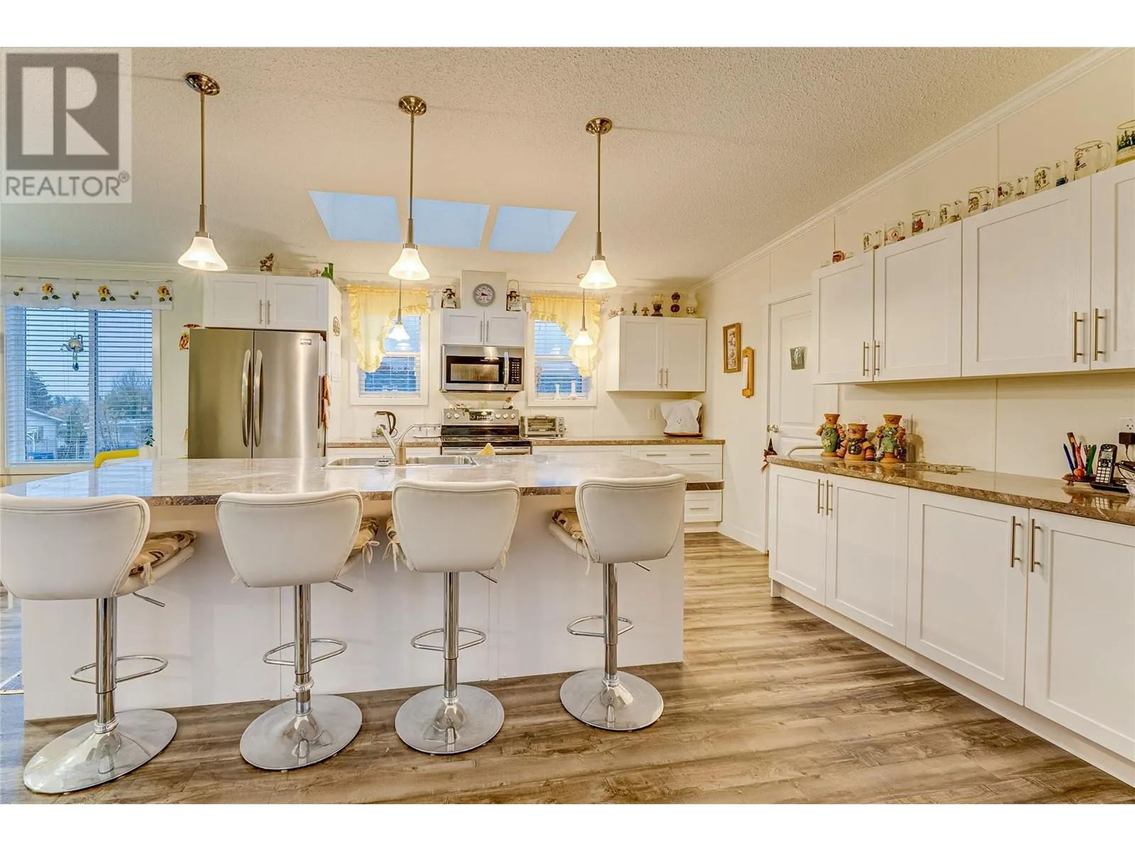 1600 43 Avenue Unit# 25