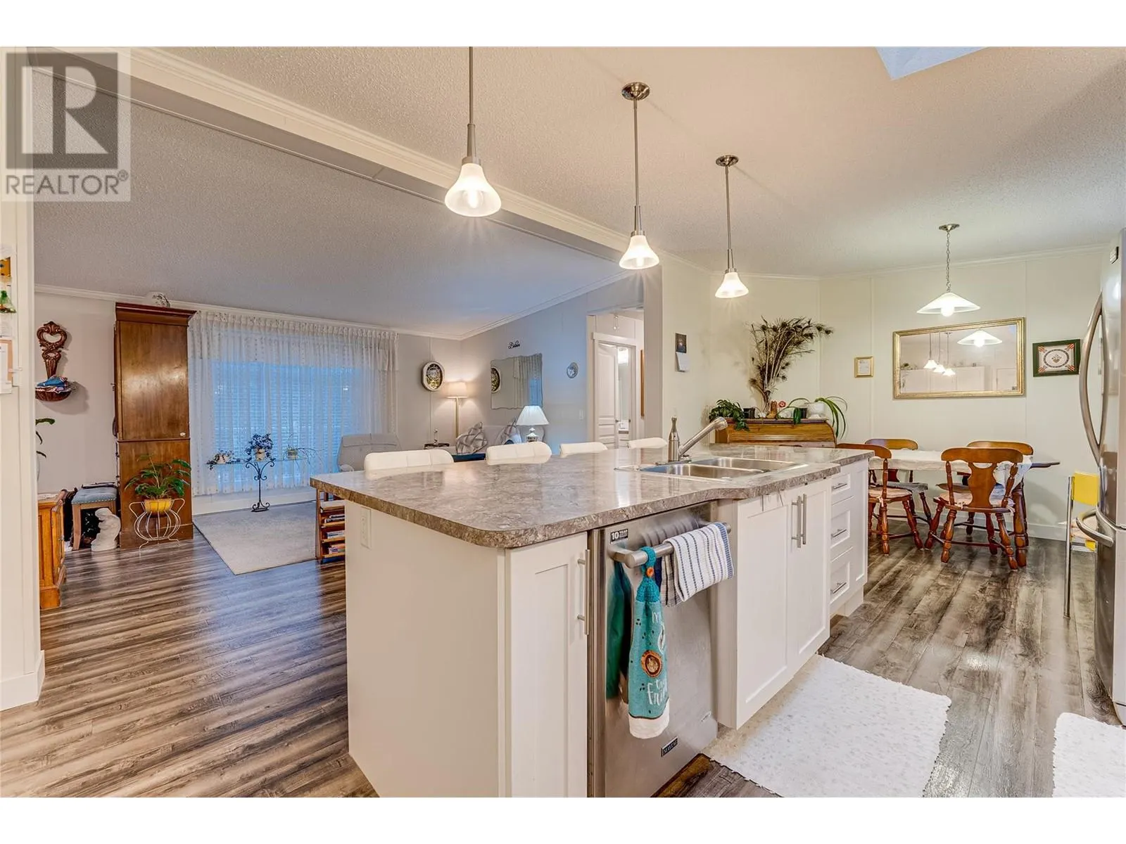 1600 43 Avenue Unit# 25