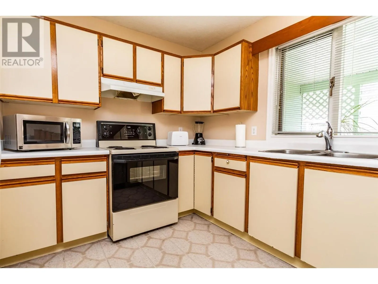 1255 Raymer Avenue Unit# 184