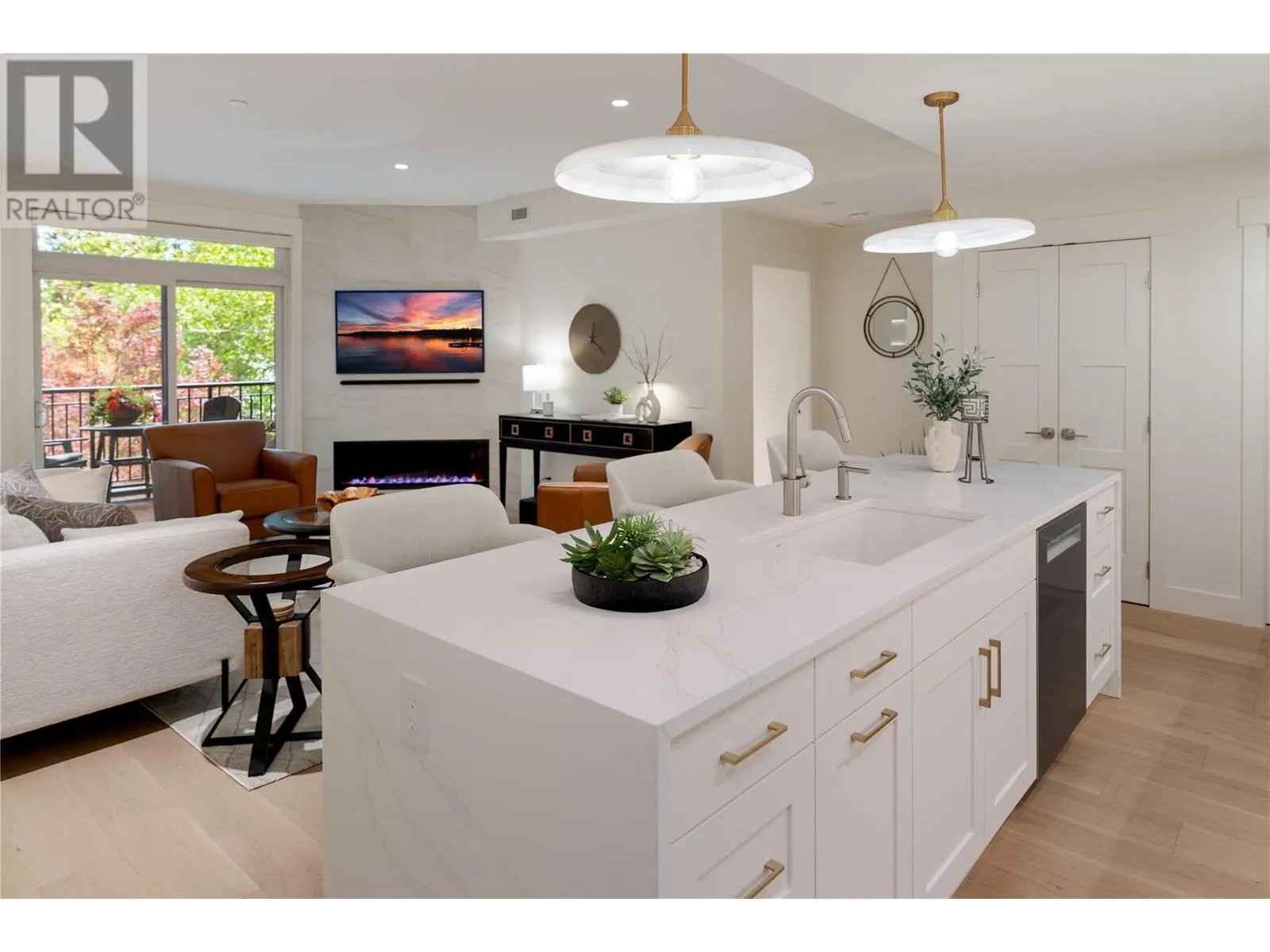 2901 Abbott Street Unit# 201