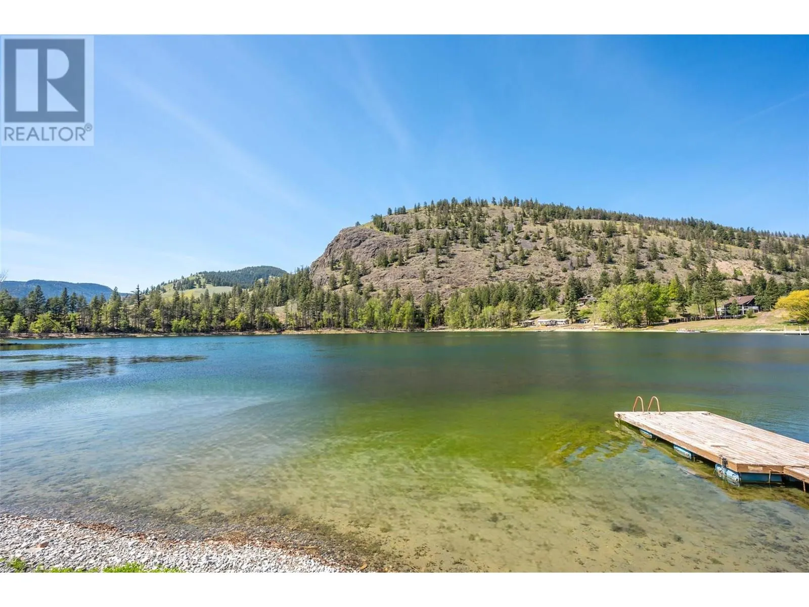 200 TWIN LAKES Road