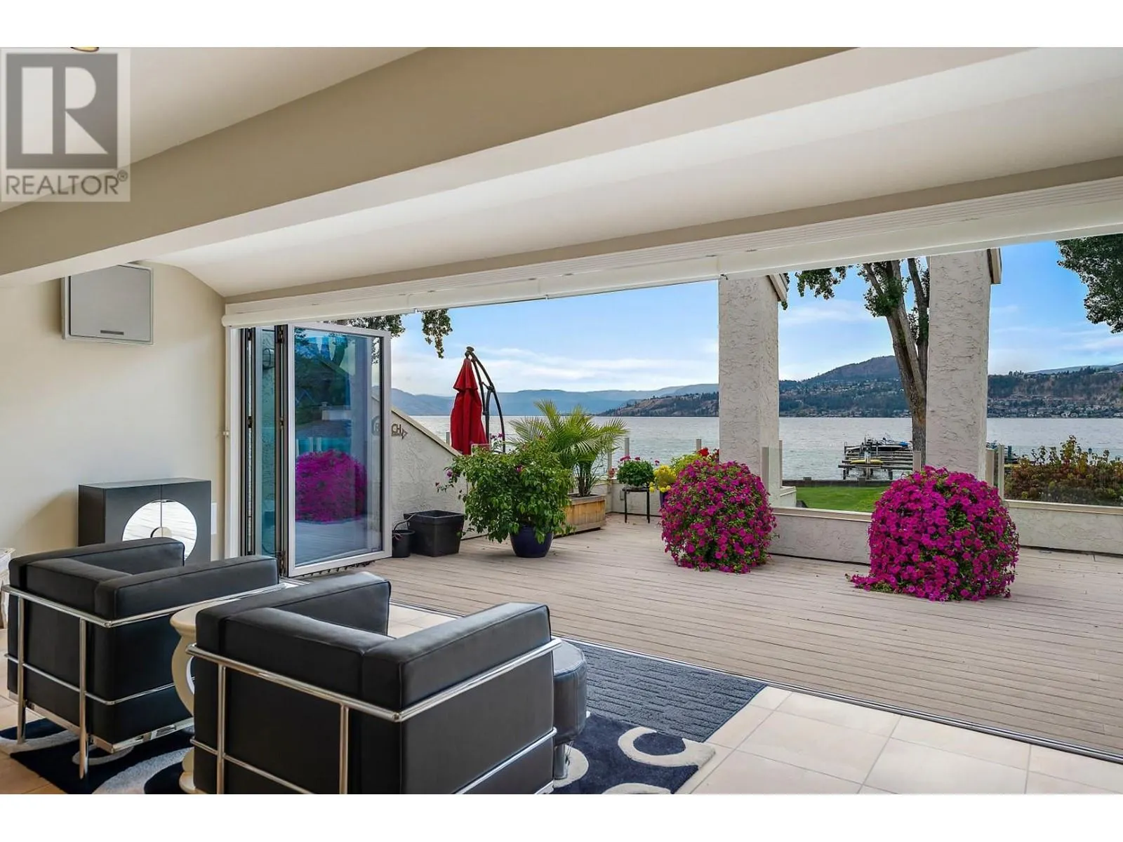 2900 Abbott Street Unit# 208