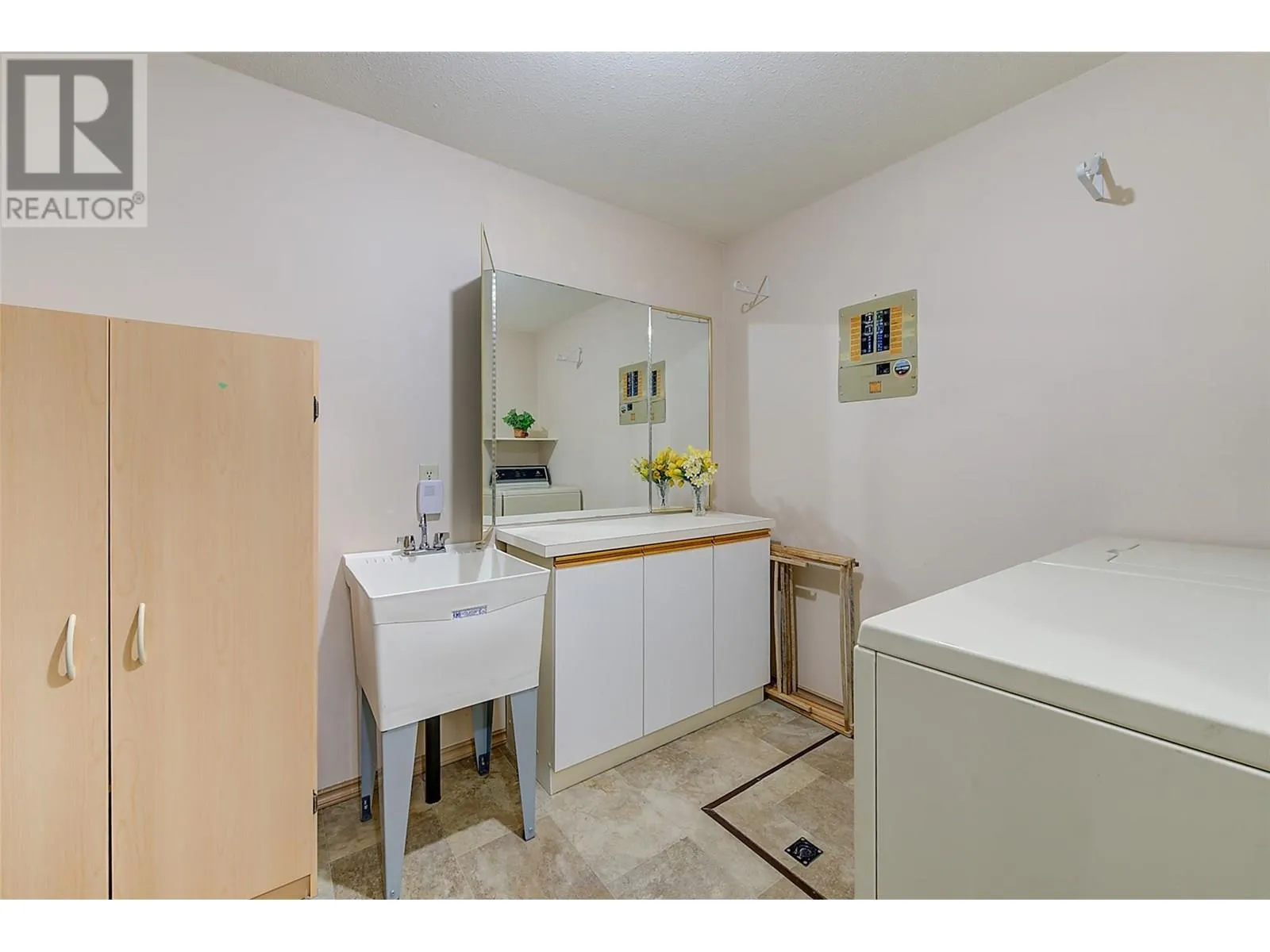 1101 Cameron Avenue Unit# 37